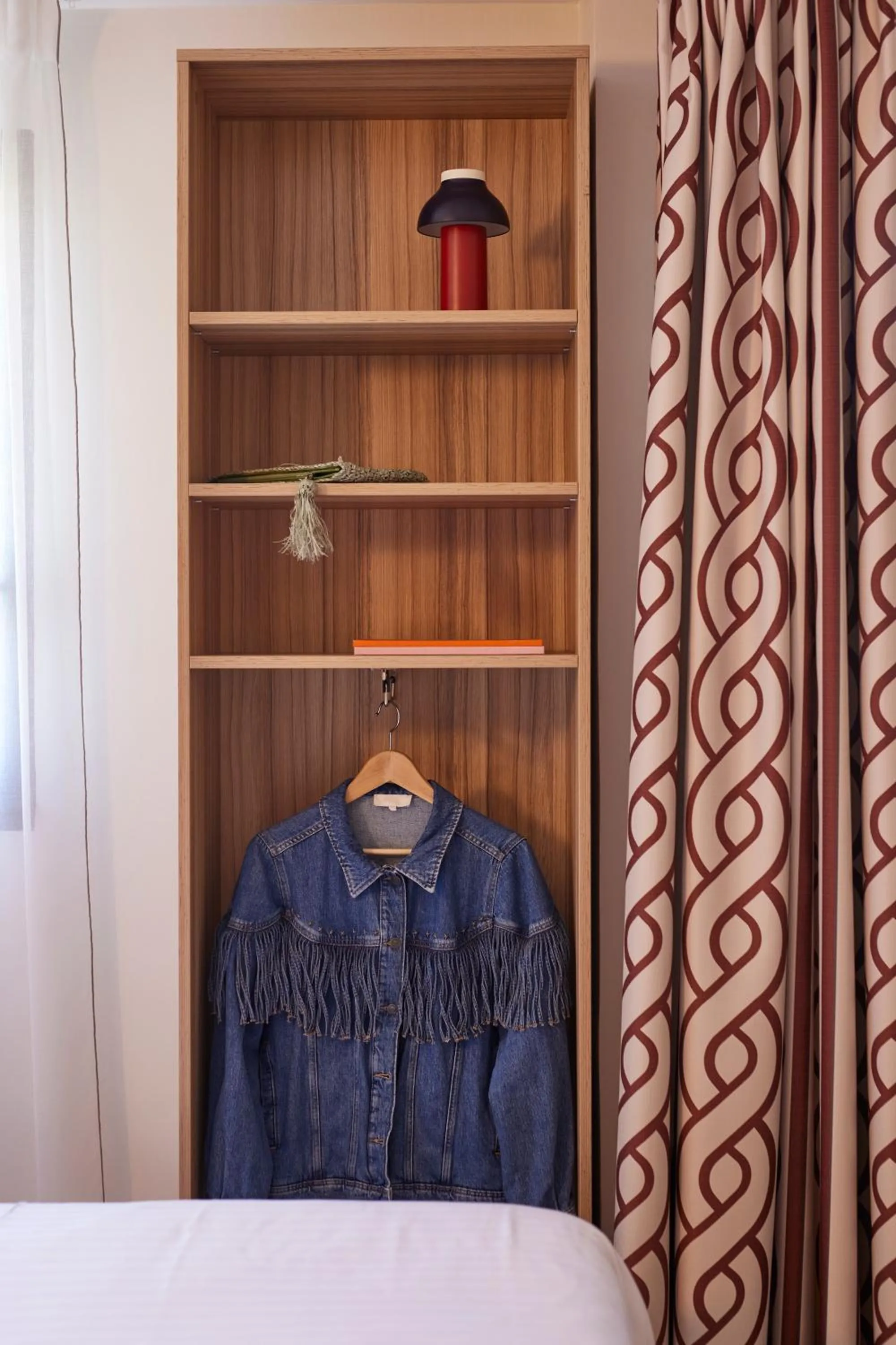 wardrobe in Hotel Restaurant Isidore by Soniho