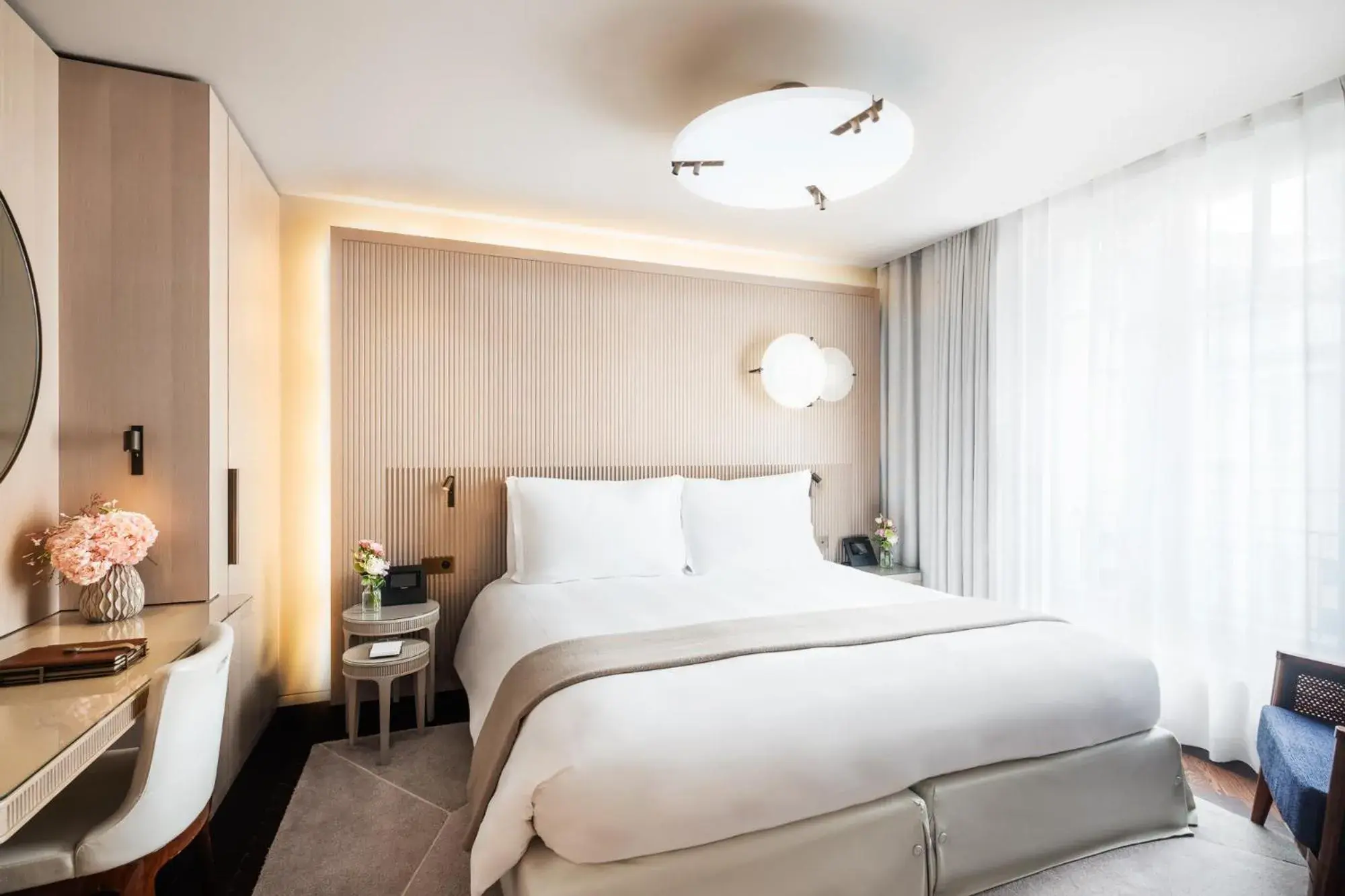 Bed in Mandarin Oriental Lutetia, Paris Bed in Mandarin Oriental Lutetia, Paris