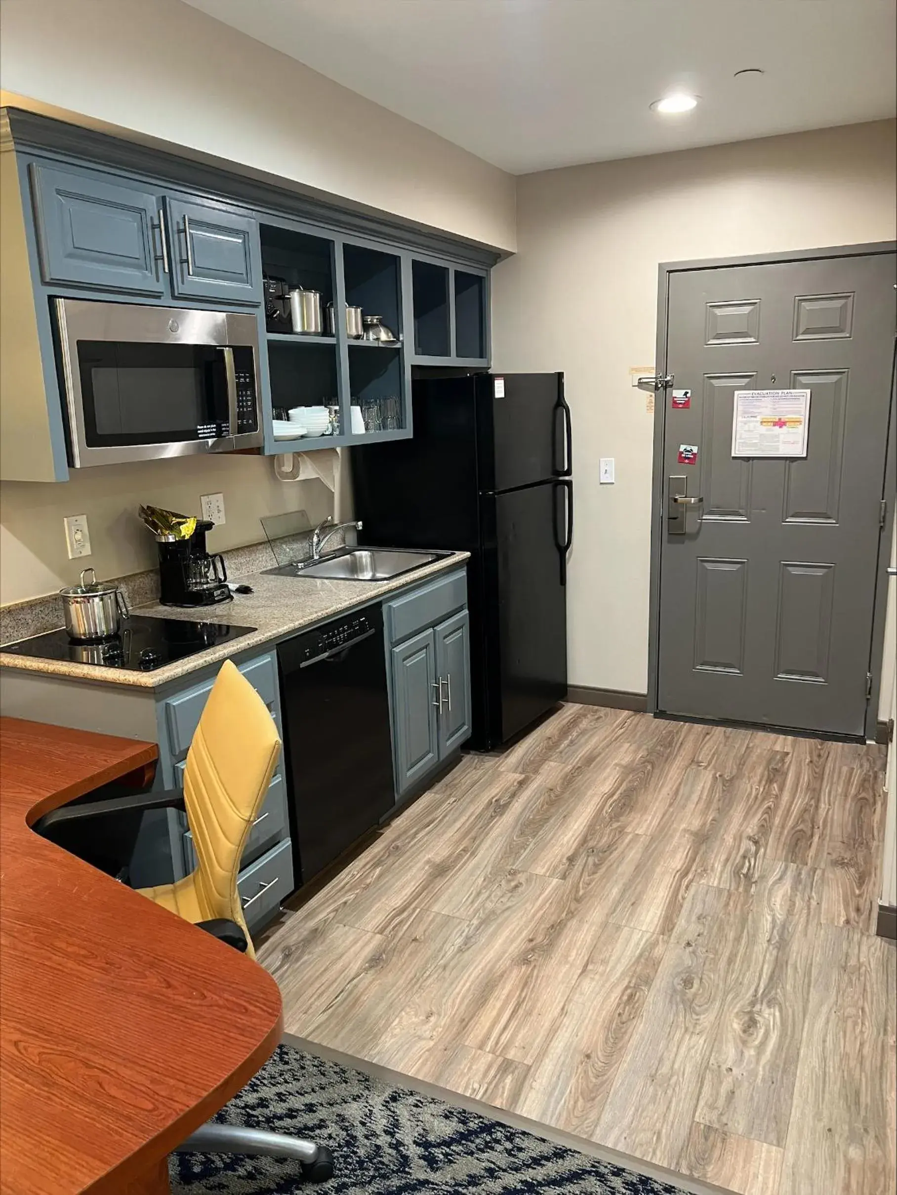 kitchen in Candlewood Suites LAX Hawthorne by IHG kitchen in Candlewood Suites LAX Hawthorne by IHG