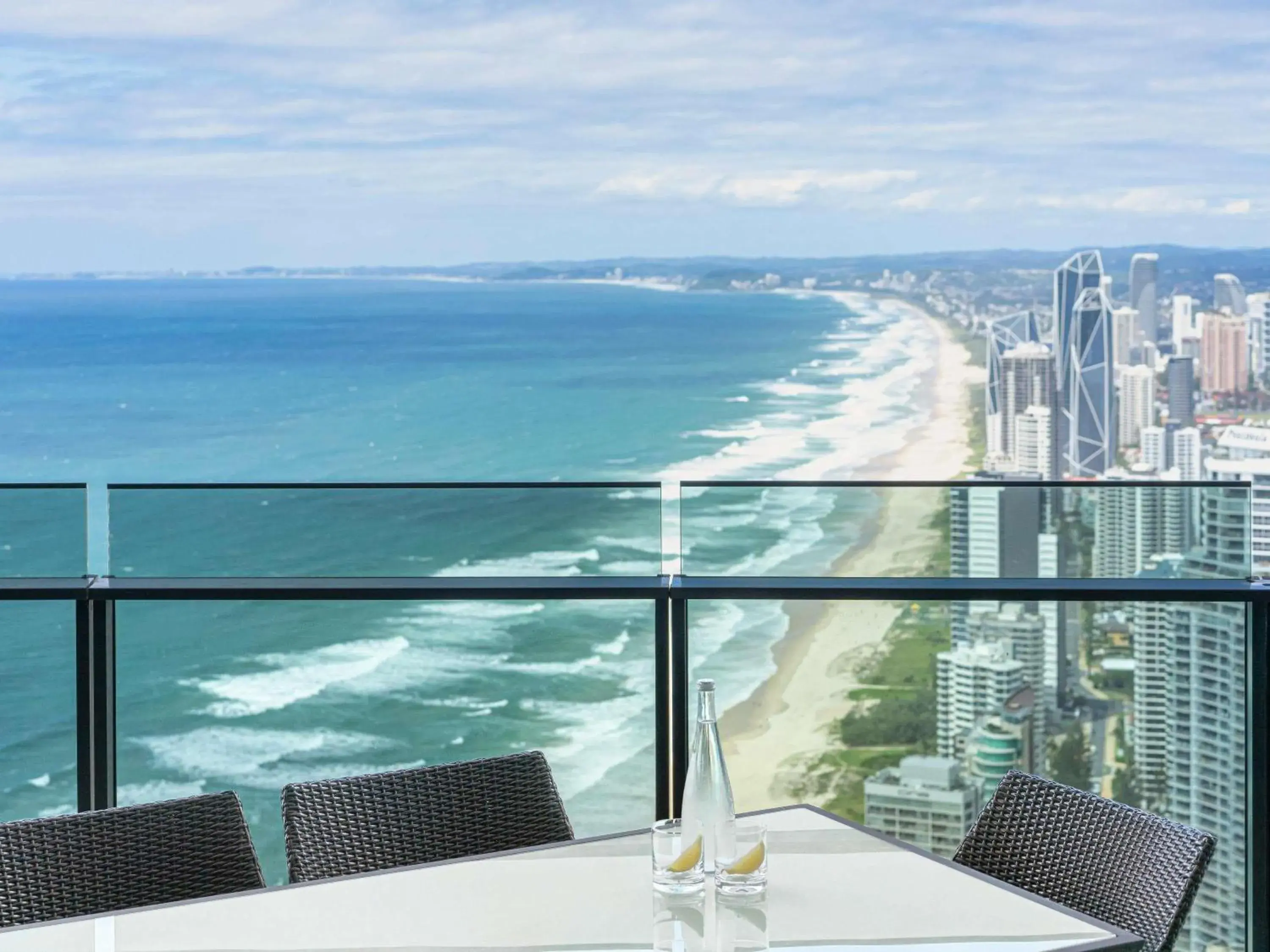 Property building in Peppers Soul Surfers Paradise Property building in Peppers Soul Surfers Paradise