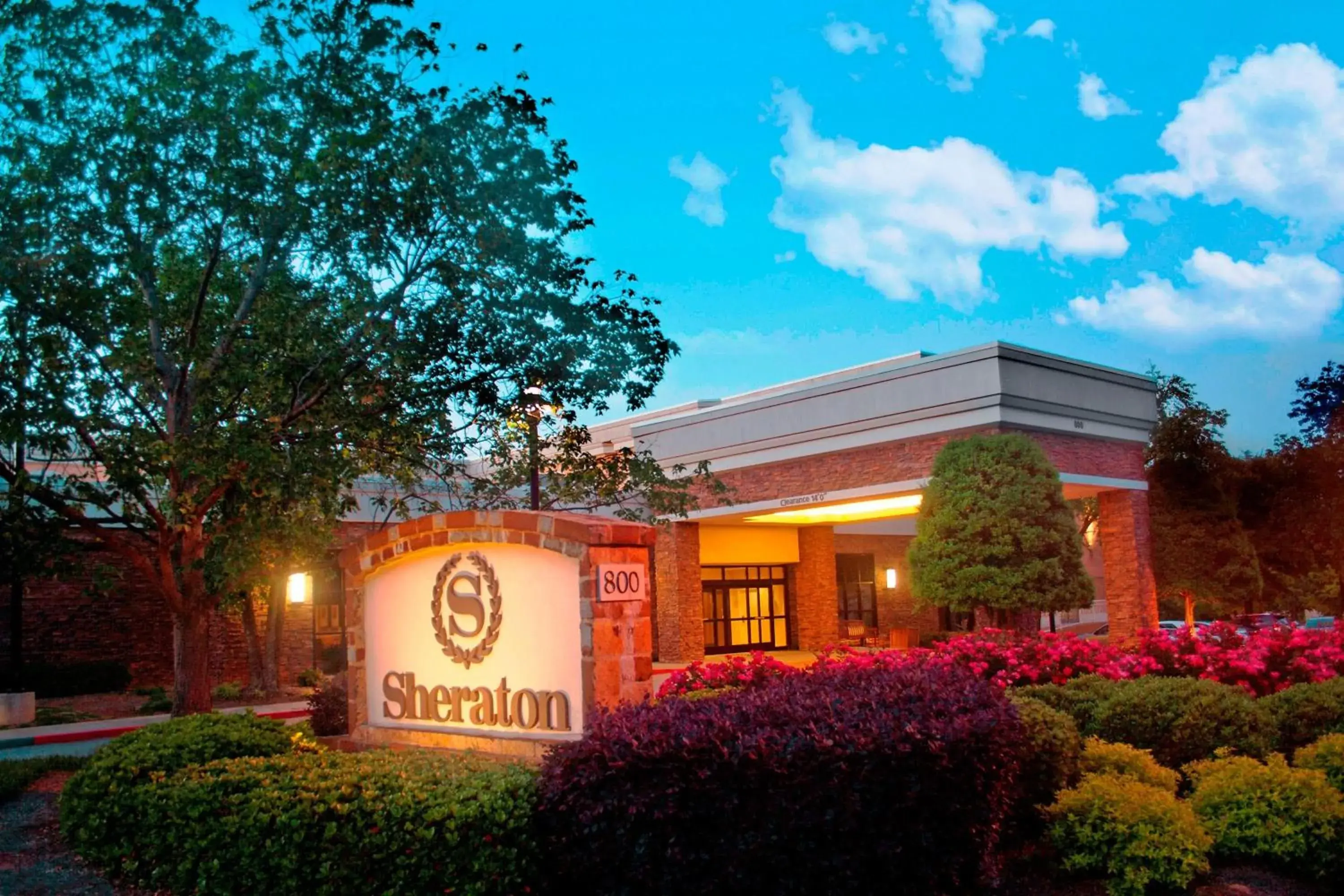 Property building in Sheraton by Marriott Atlanta Perimeter Dunwoody Property building in Sheraton by Marriott Atlanta Perimeter Dunwoody