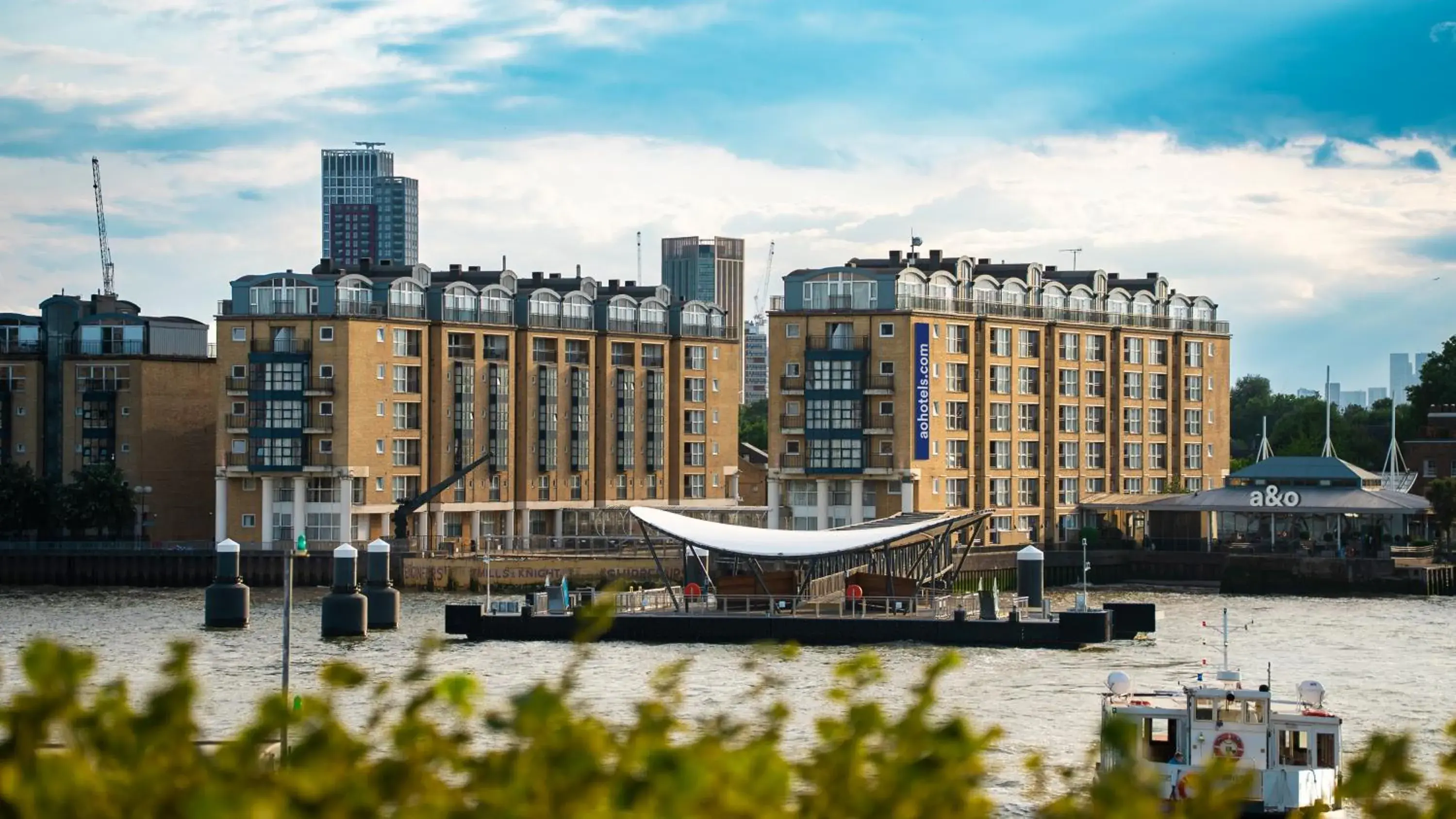 a&o London Docklands Riverside a&o London Docklands Riverside