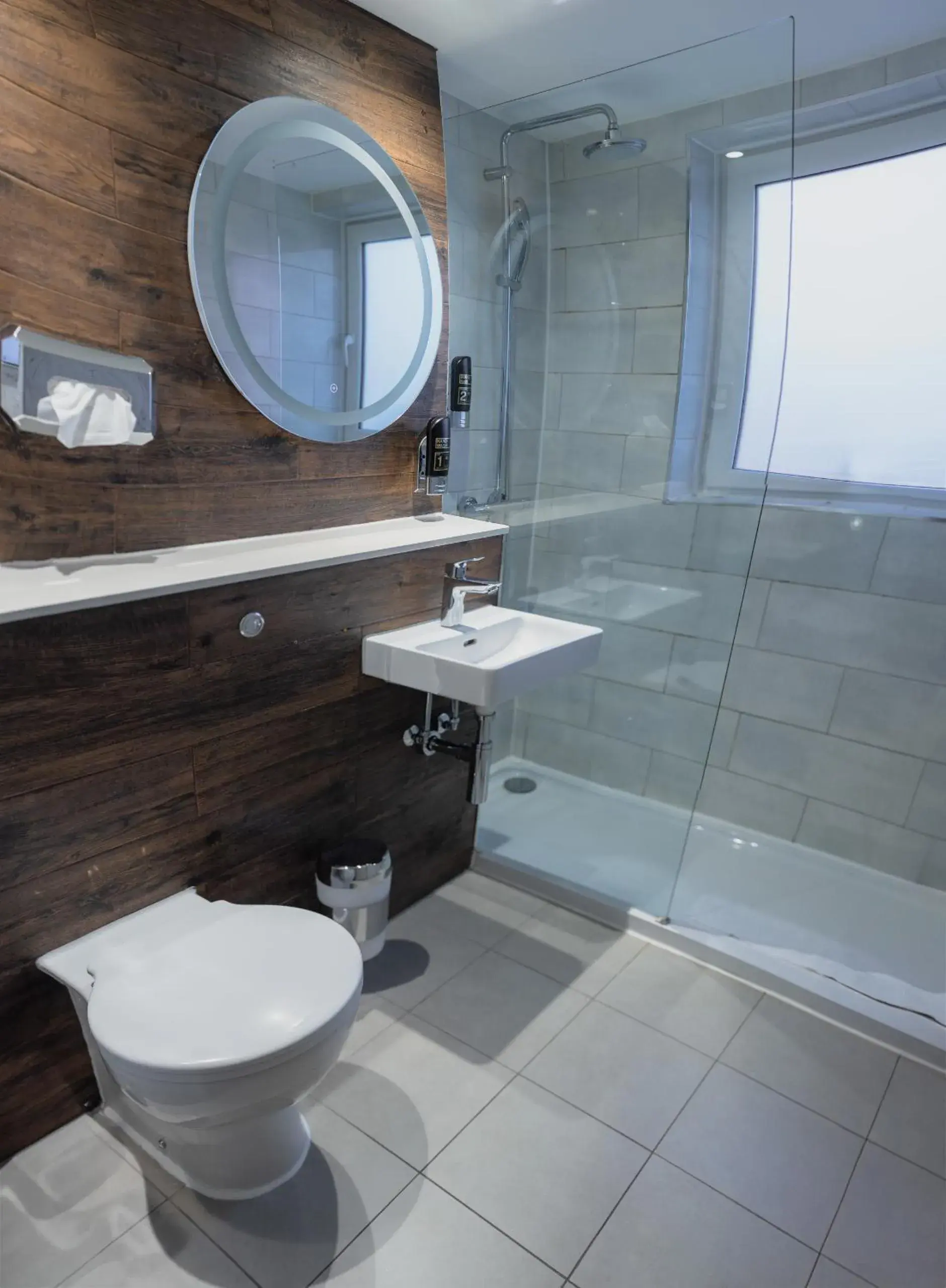 Shower in a&o London Docklands Riverside Shower in a&o London Docklands Riverside