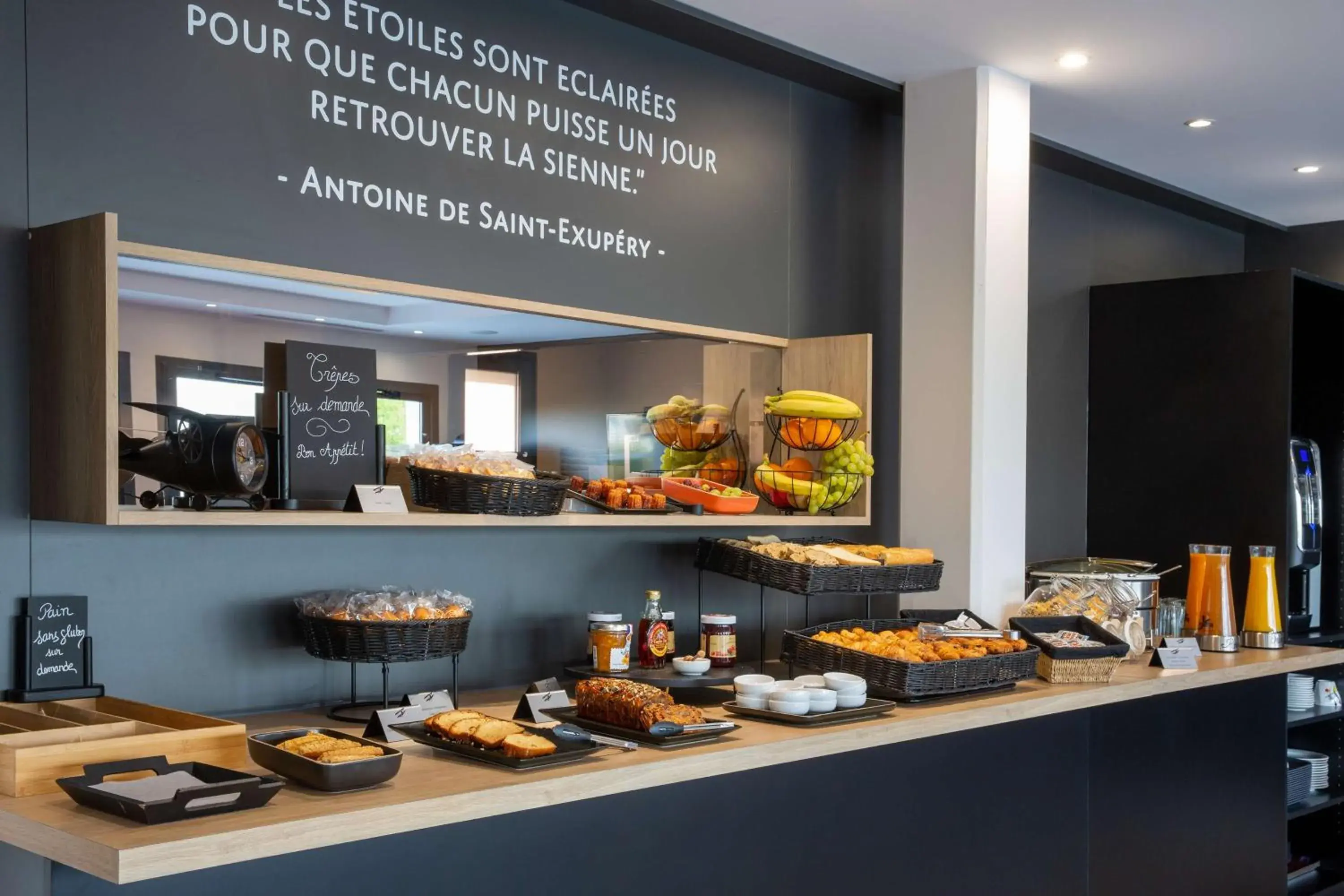 Food and drinks in Best Western Saint Exupéry Eysines - Bordeaux Ouest Food and drinks in Best Western Saint Exupéry Eysines - Bordeaux Ouest