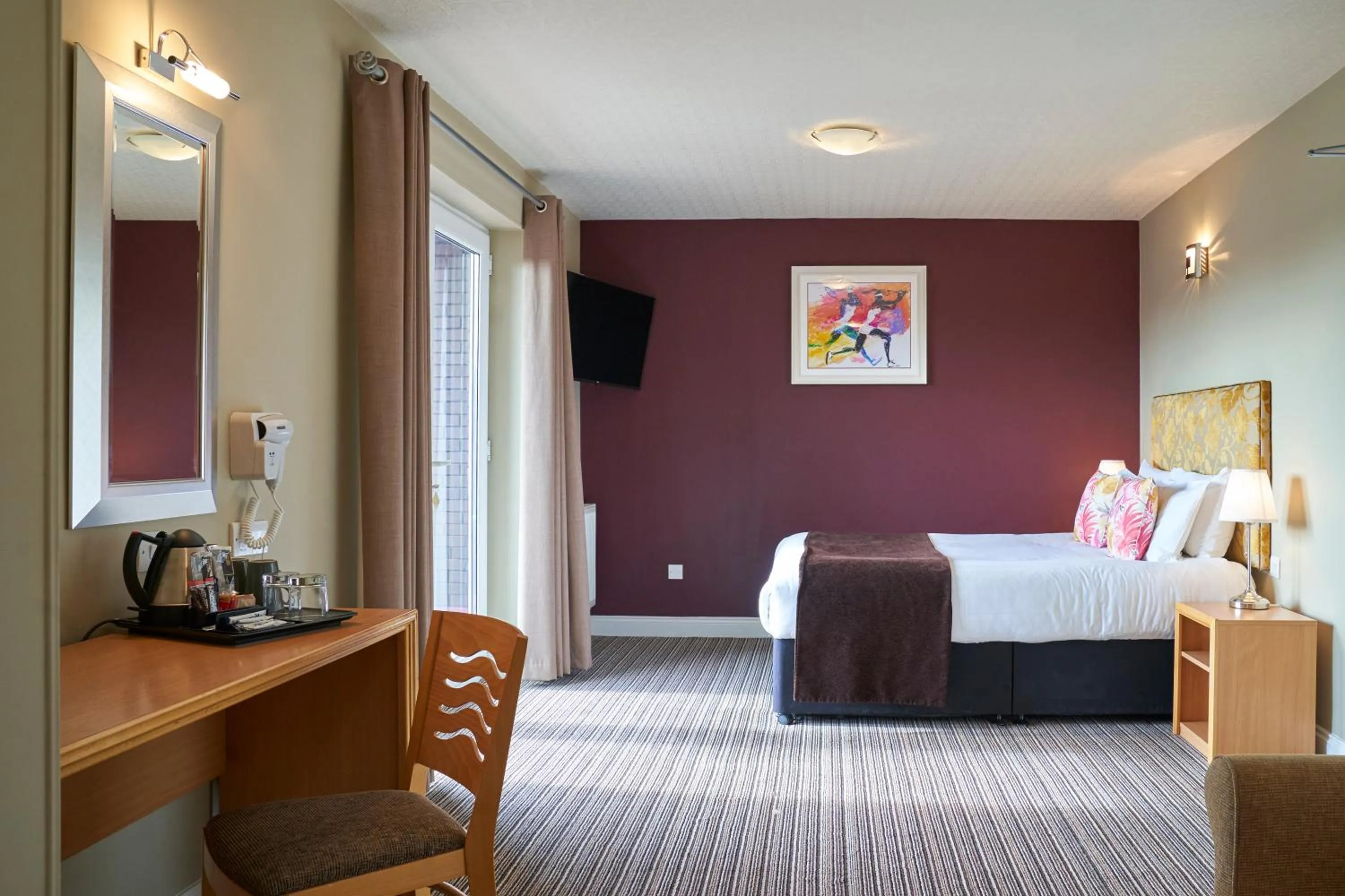 Bedroom, Bed in Antoinette Hotel Wimbledon