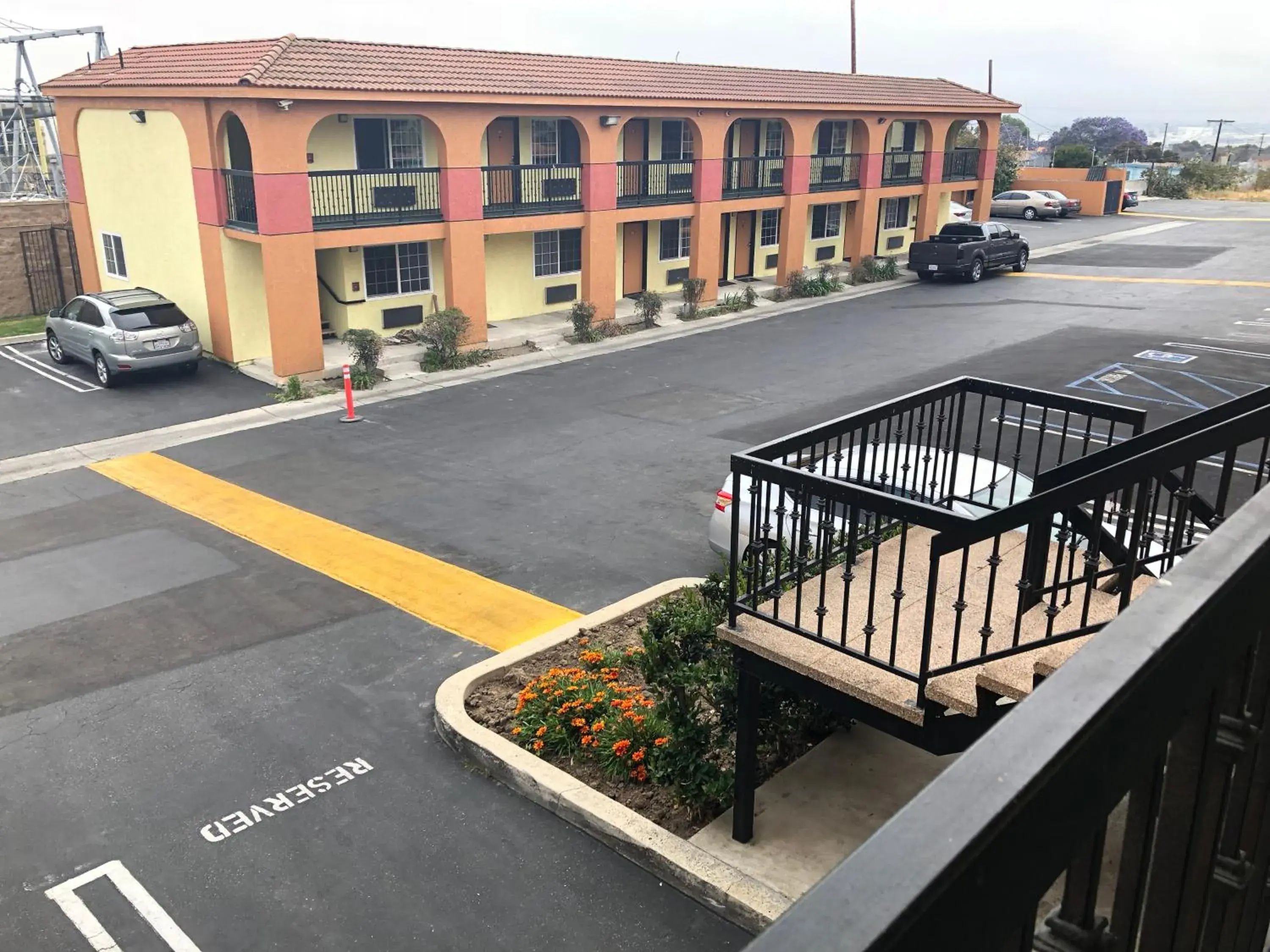 Property building in La Mirage Inn LAX Airport Property building in La Mirage Inn LAX Airport