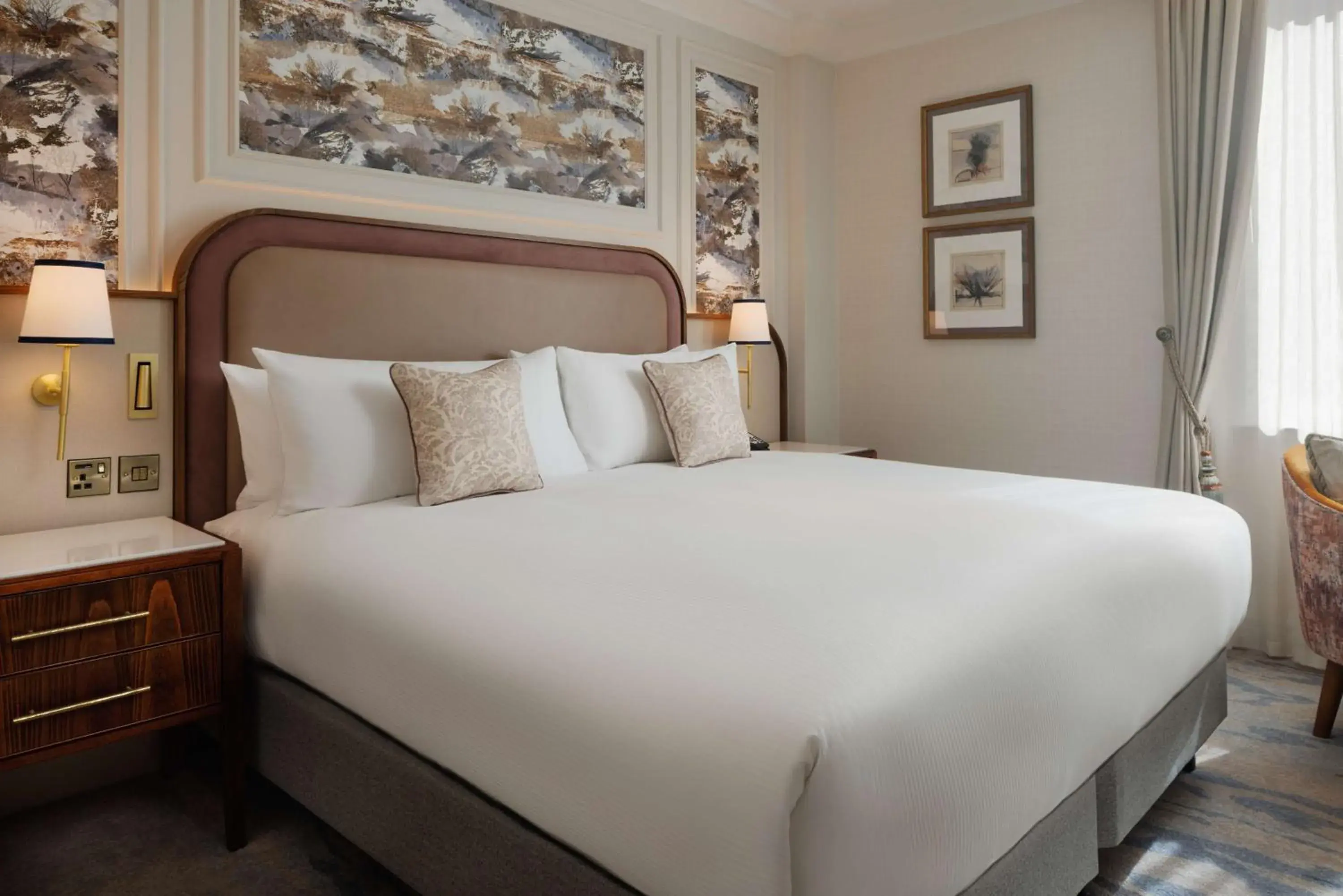 Bed in The Caledonian Edinburgh, Curio Collection by Hilton Bed in The Caledonian Edinburgh, Curio Collection by Hilton