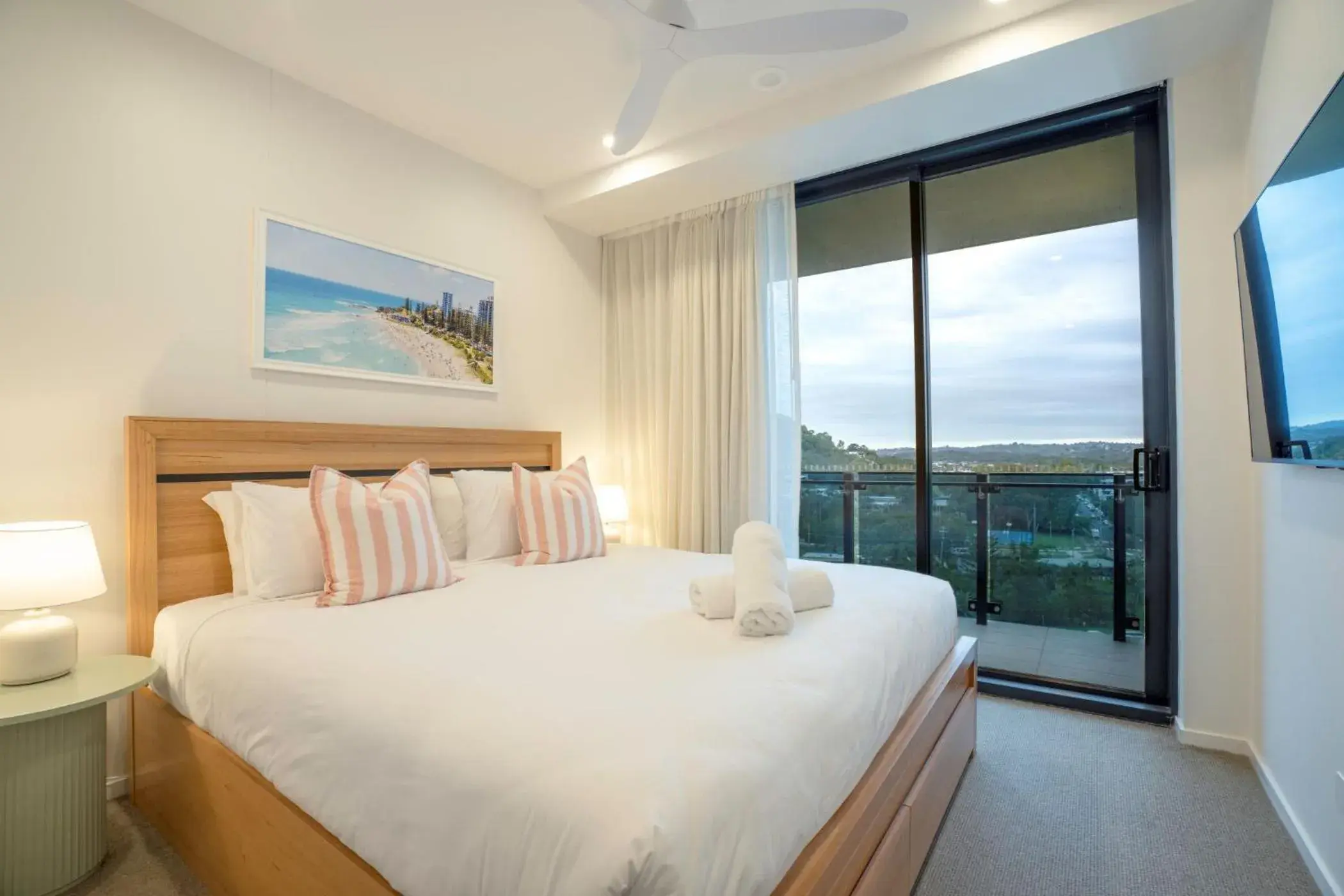 Bed in Iconic Kirra Beach Resort Bed in Iconic Kirra Beach Resort