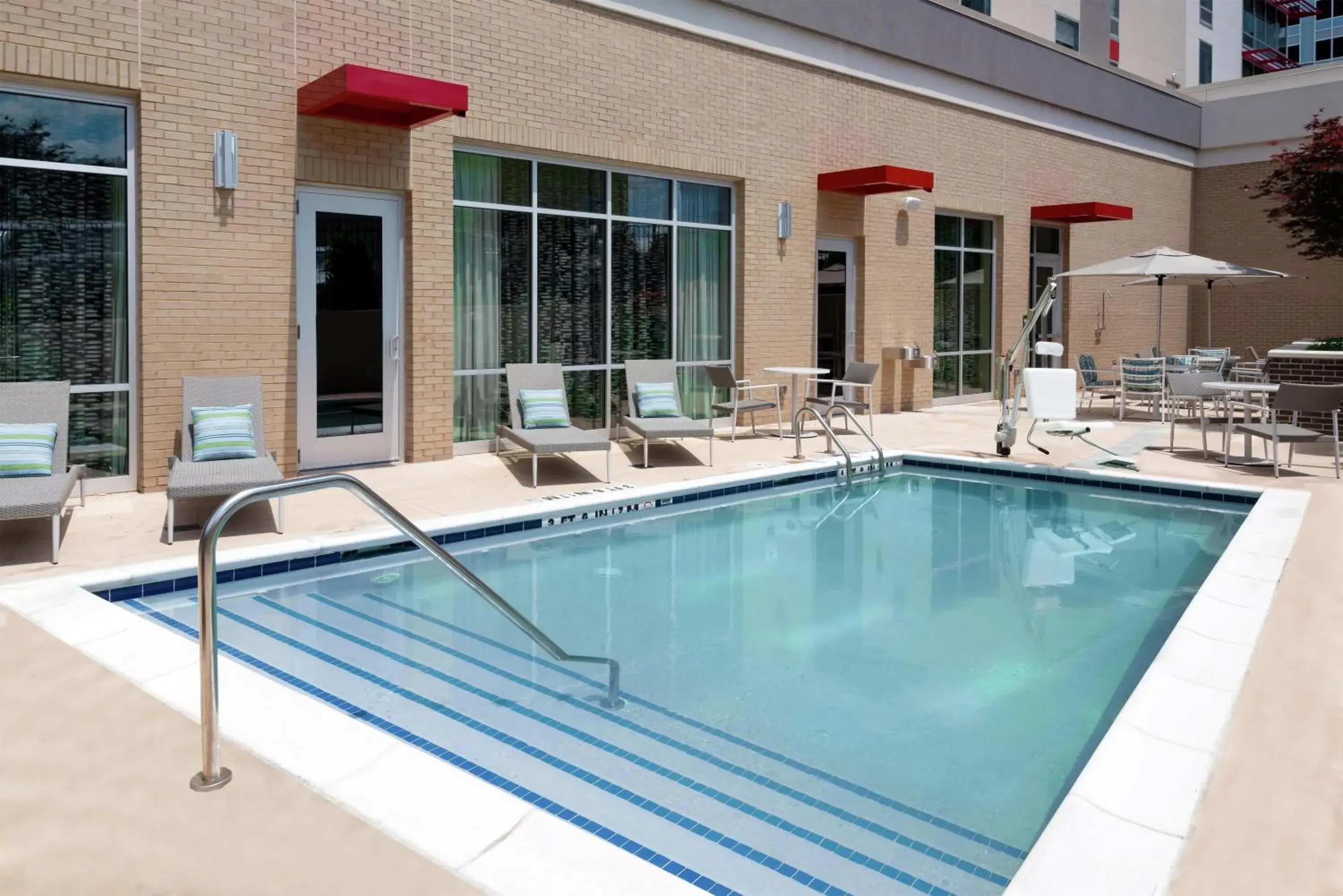 Pool view in Hampton Inn & Suites Atlanta Buckhead Place Pool view in Hampton Inn & Suites Atlanta Buckhead Place