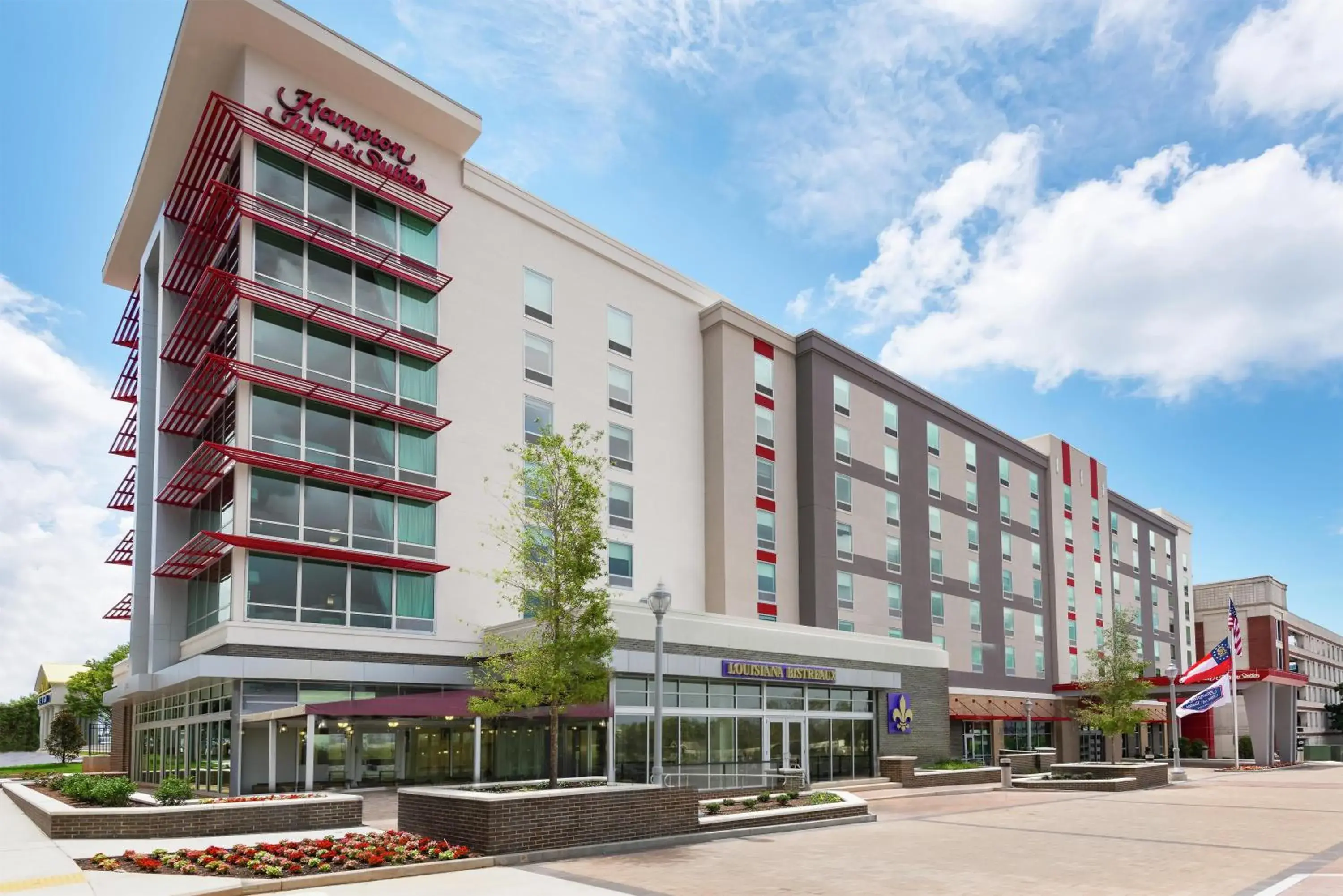 Property building in Hampton Inn & Suites Atlanta Buckhead Place Property building in Hampton Inn & Suites Atlanta Buckhead Place