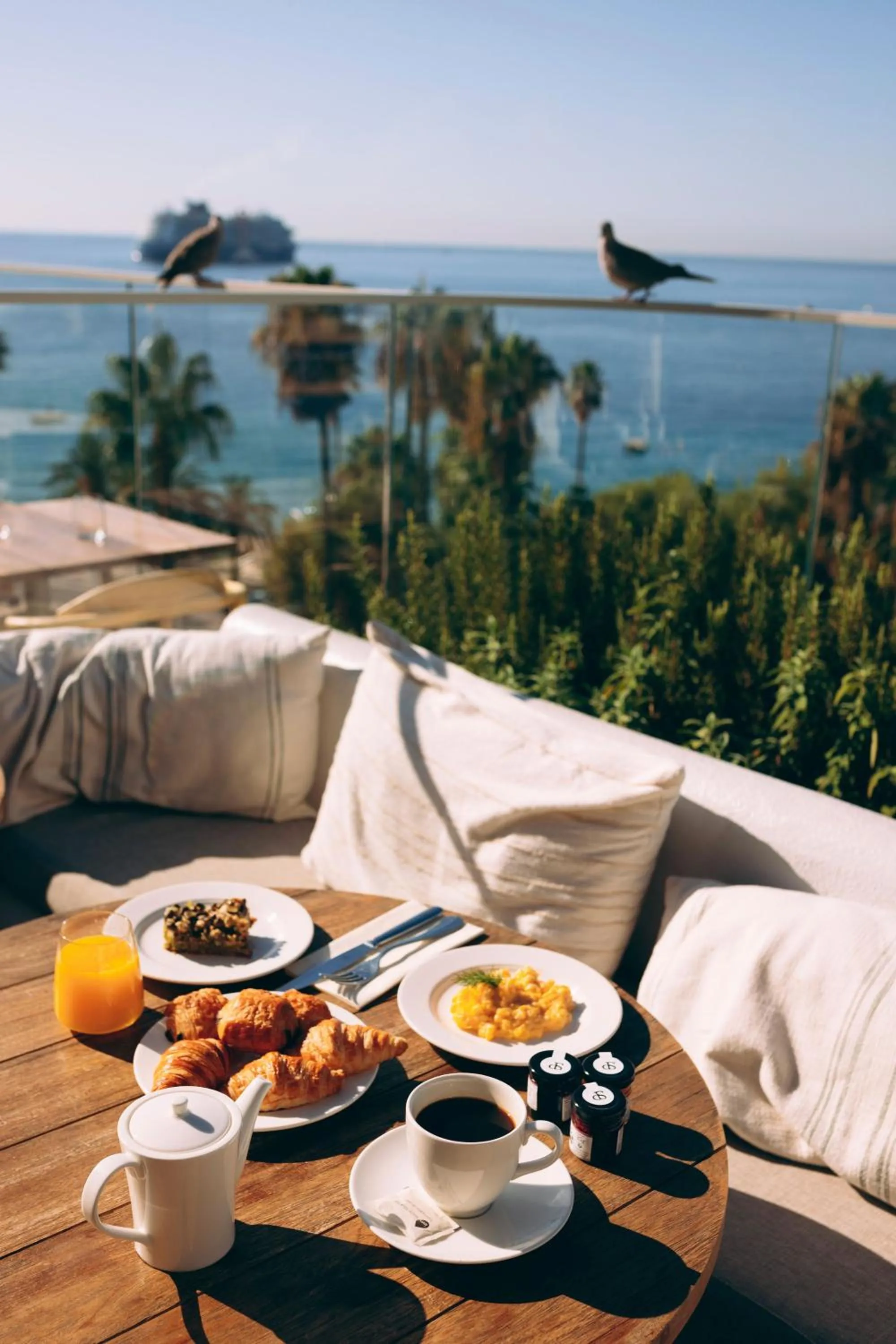 Breakfast in Hôtel & Spa Belle Plage