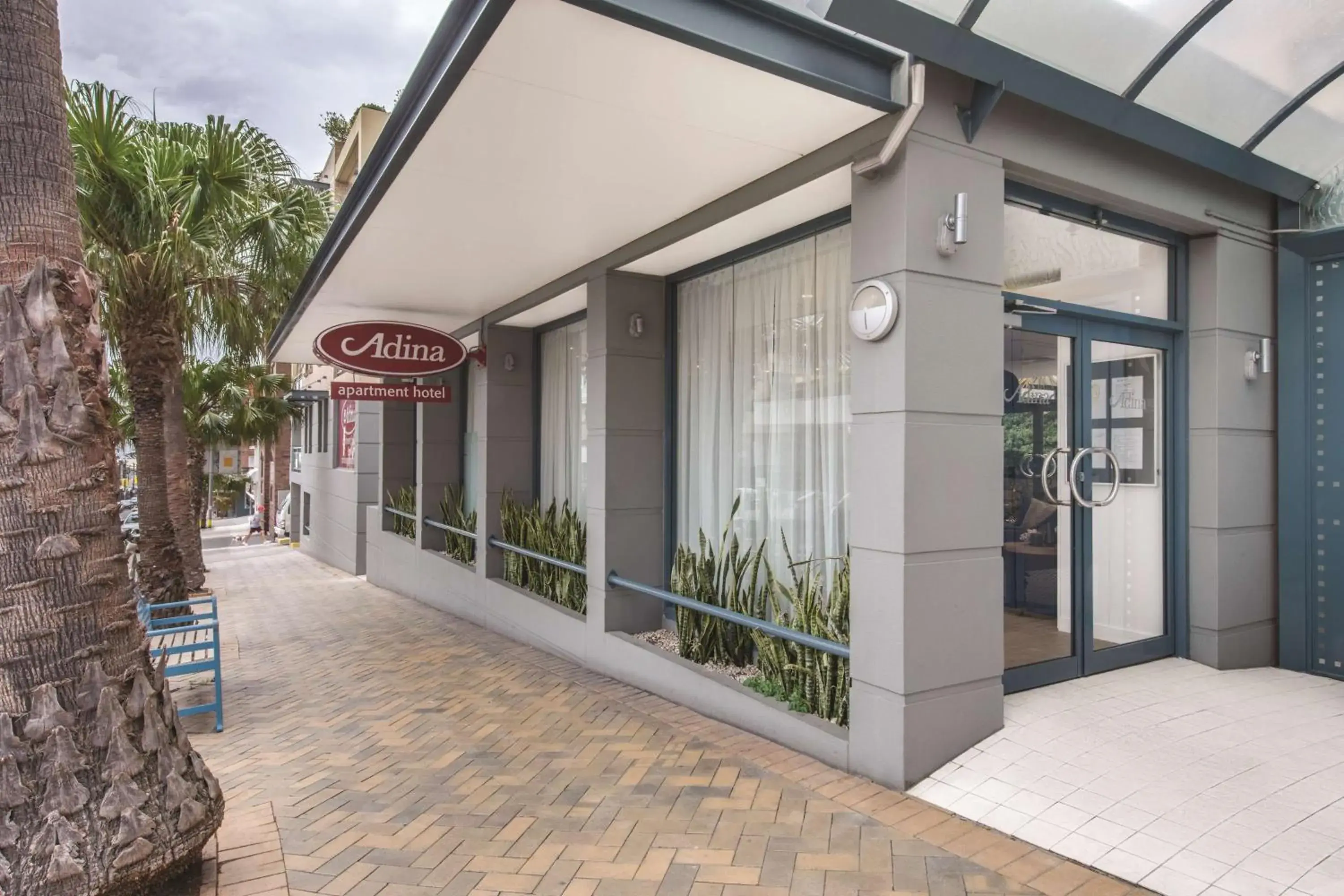 Property building in Adina Apartment Hotel Coogee Sydney Property building in Adina Apartment Hotel Coogee Sydney