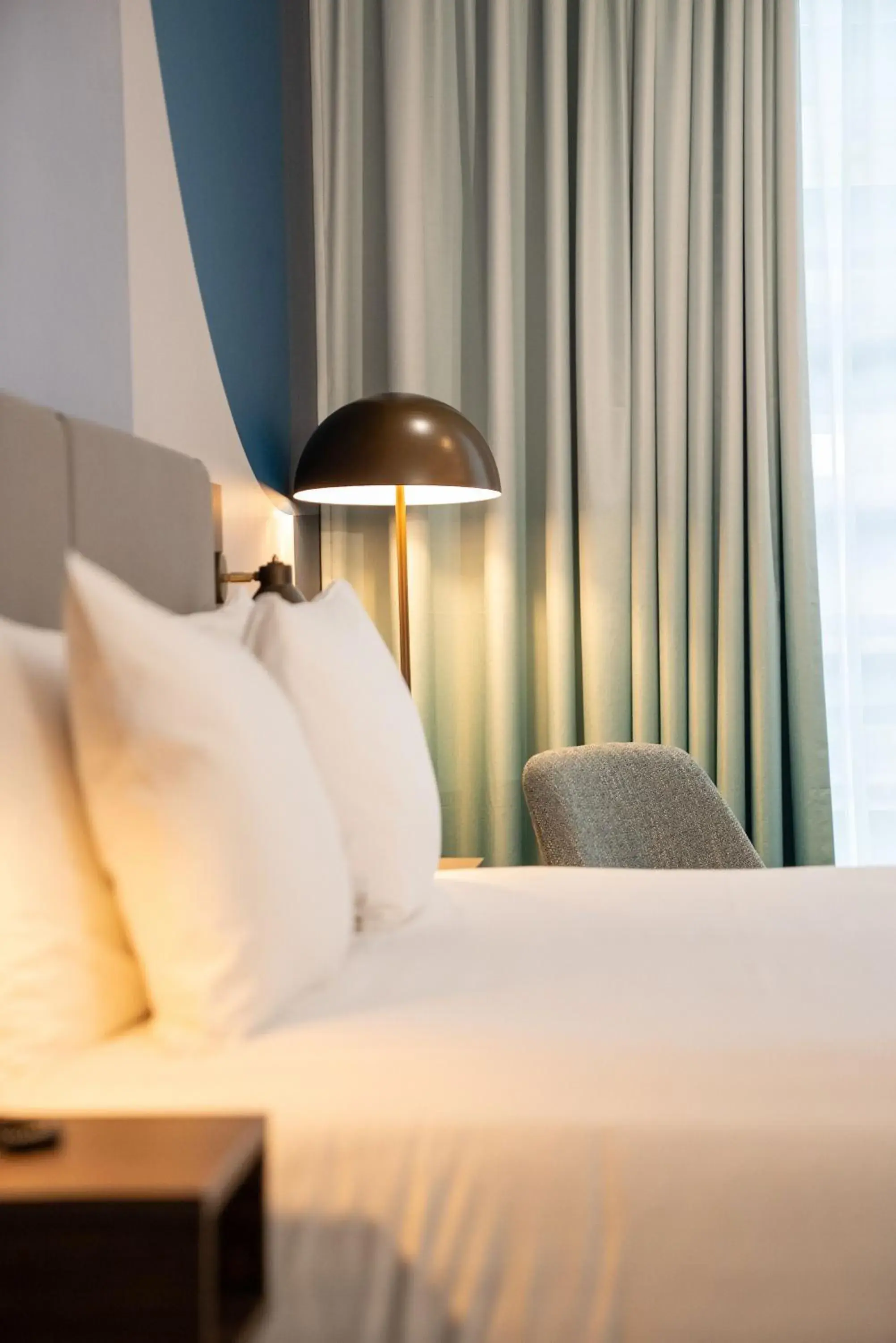 Bedroom, Bed in Holiday Inn London - Whitechapel by IHG Bedroom, Bed in Holiday Inn London - Whitechapel by IHG