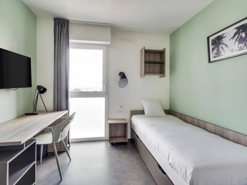 Bed in All Suites Appart Hôtel - Palaiseau - Massy TGV