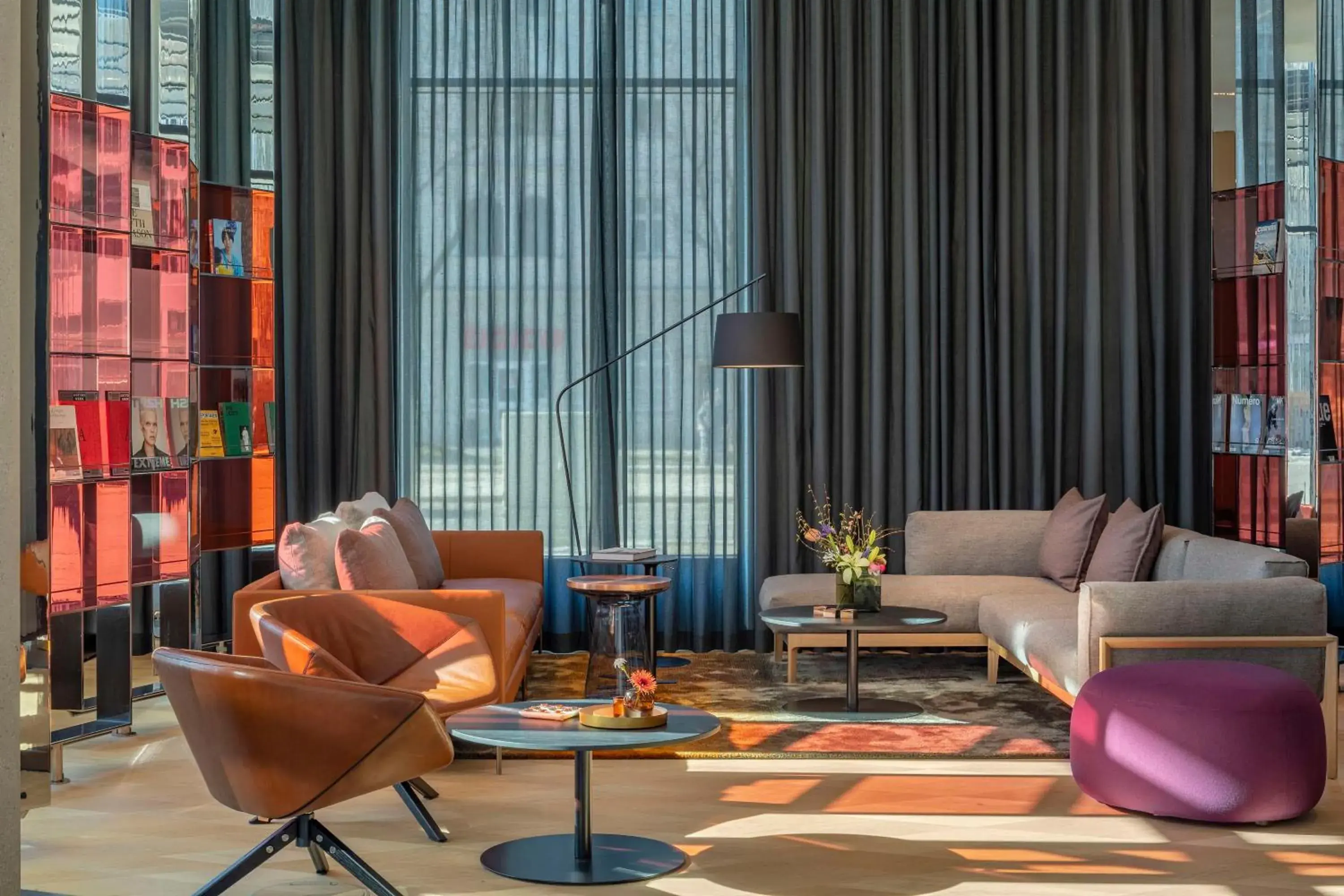 Lounge or bar in Andaz Munich Schwabinger Tor, By Hyatt Lounge or bar in Andaz Munich Schwabinger Tor, By Hyatt