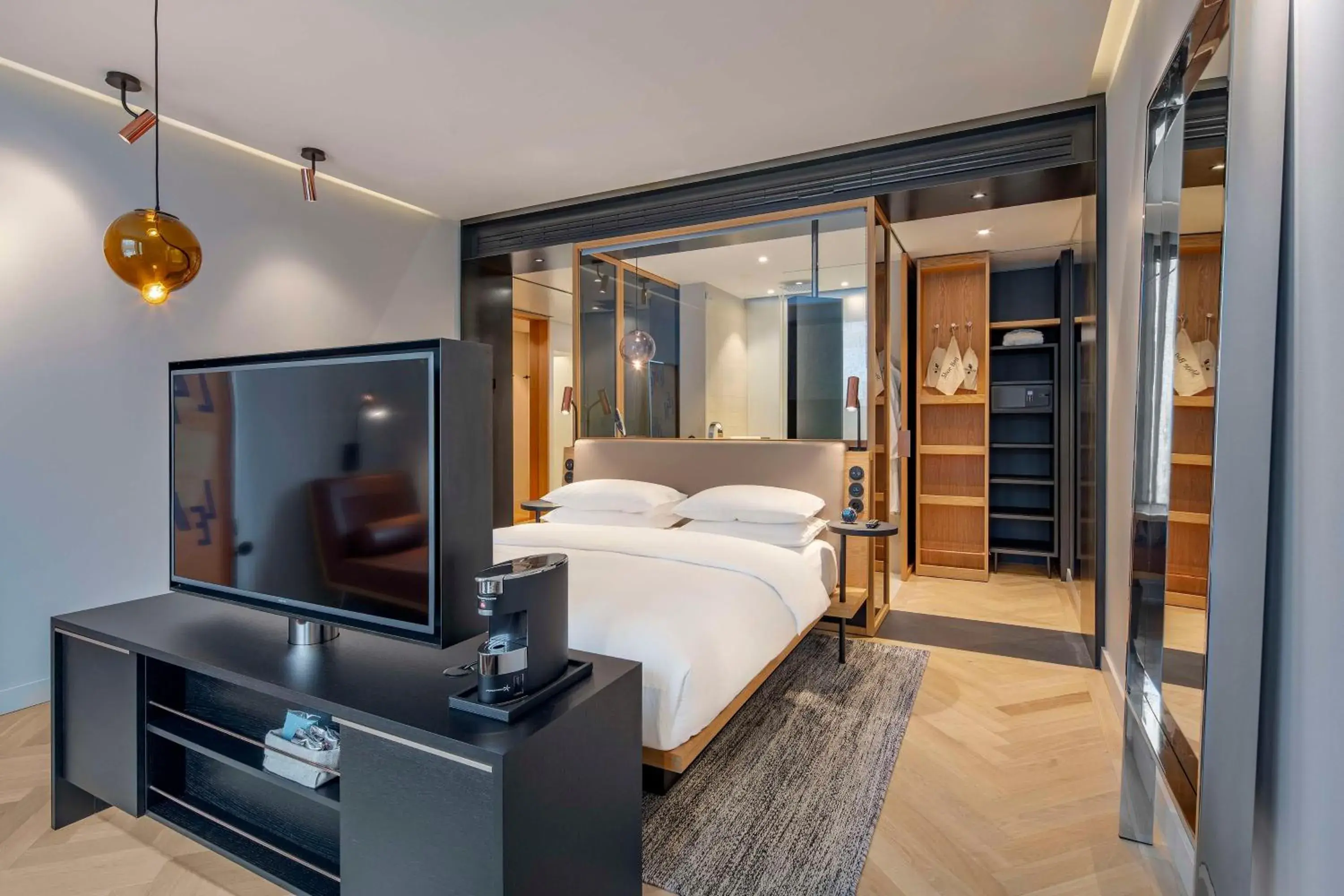 Bedroom, Bed in Andaz Munich Schwabinger Tor, By Hyatt Bedroom, Bed in Andaz Munich Schwabinger Tor, By Hyatt