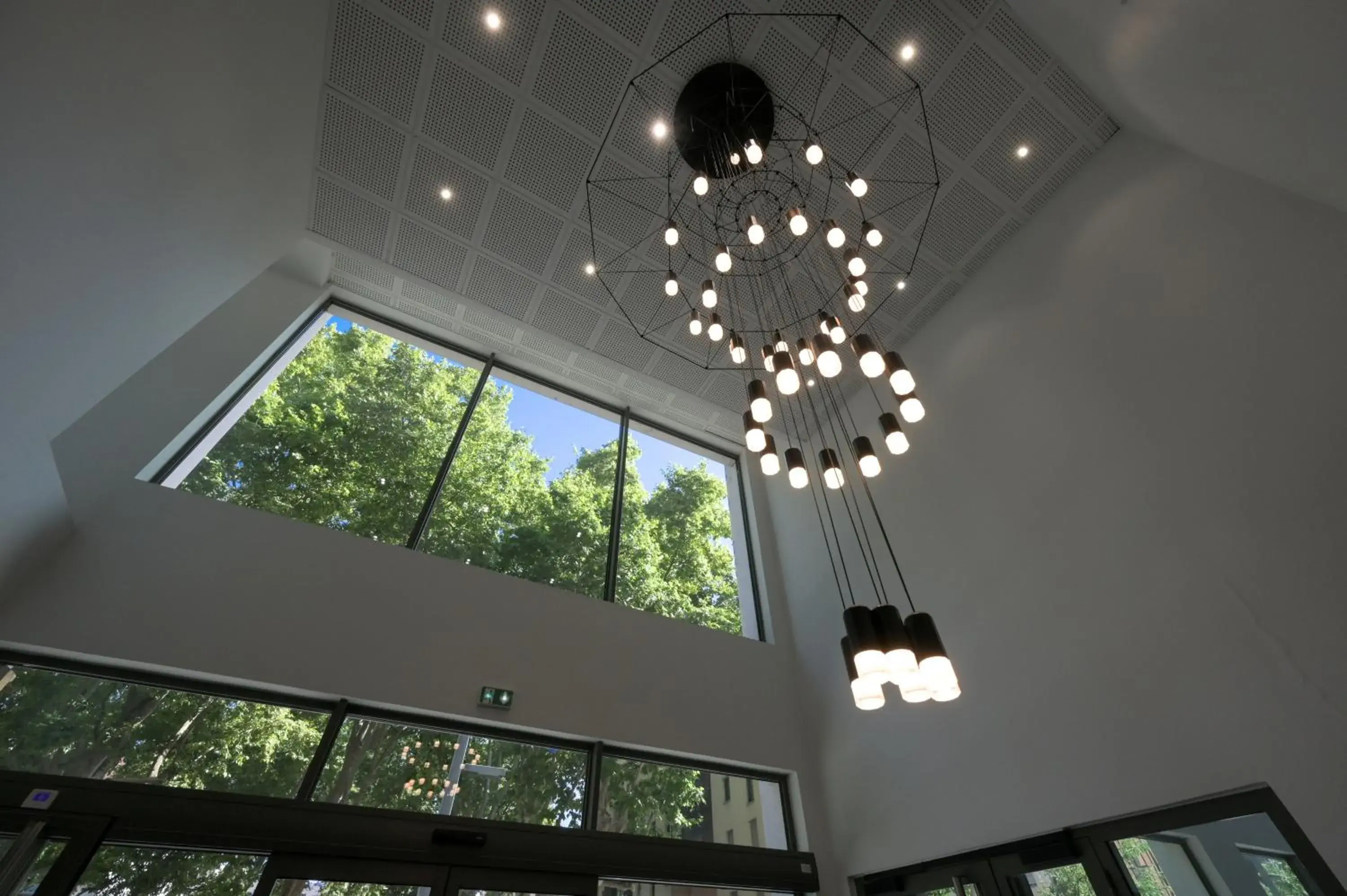 Lobby or reception in Nemea Appart Hotel So Cloud Lyon Gare Part-Dieu Lobby or reception in Nemea Appart Hotel So Cloud Lyon Gare Part-Dieu