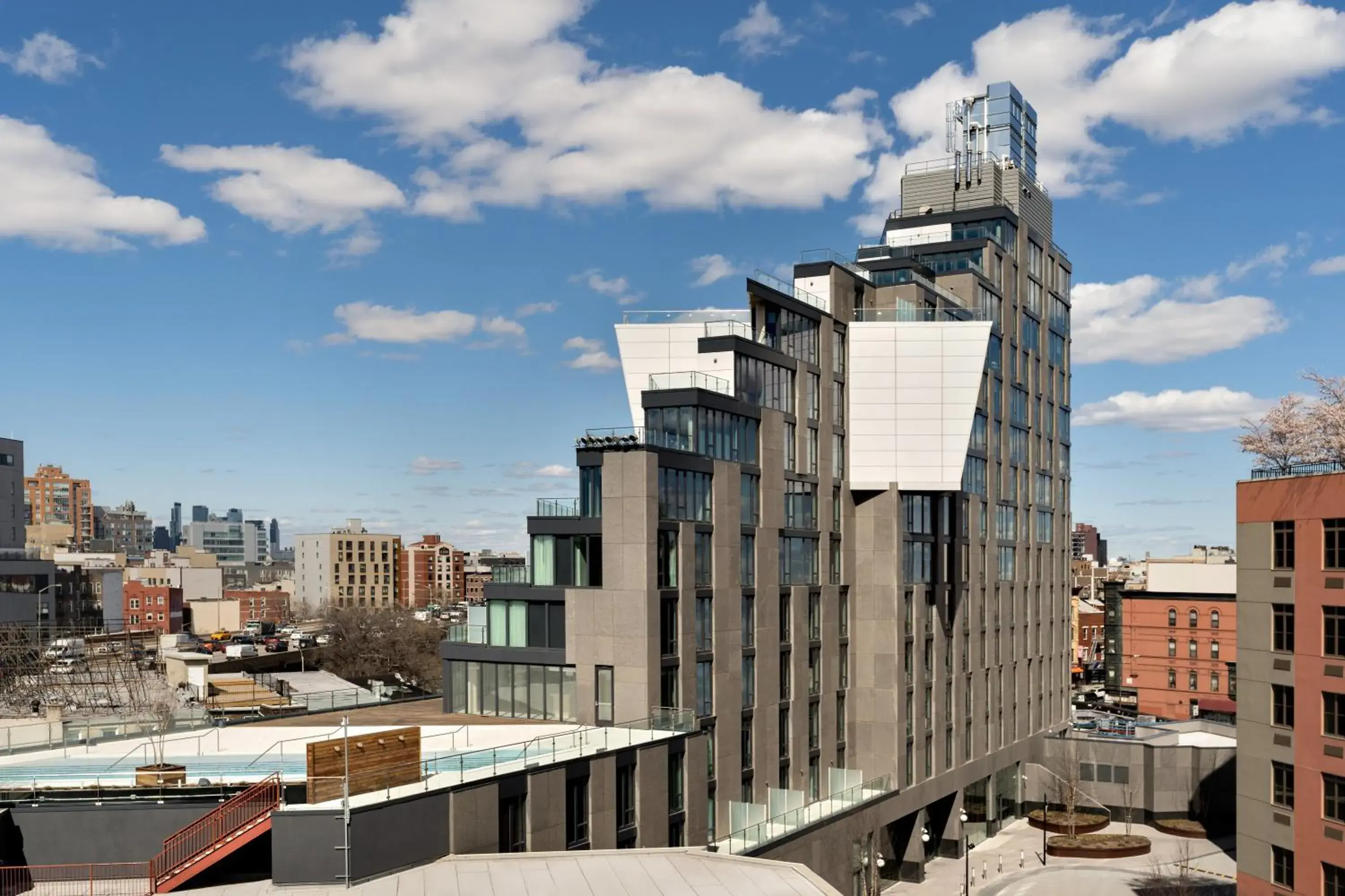 Property building in Hotel Indigo - Williamsburg - Brooklyn by IHG Property building in Hotel Indigo - Williamsburg - Brooklyn by IHG