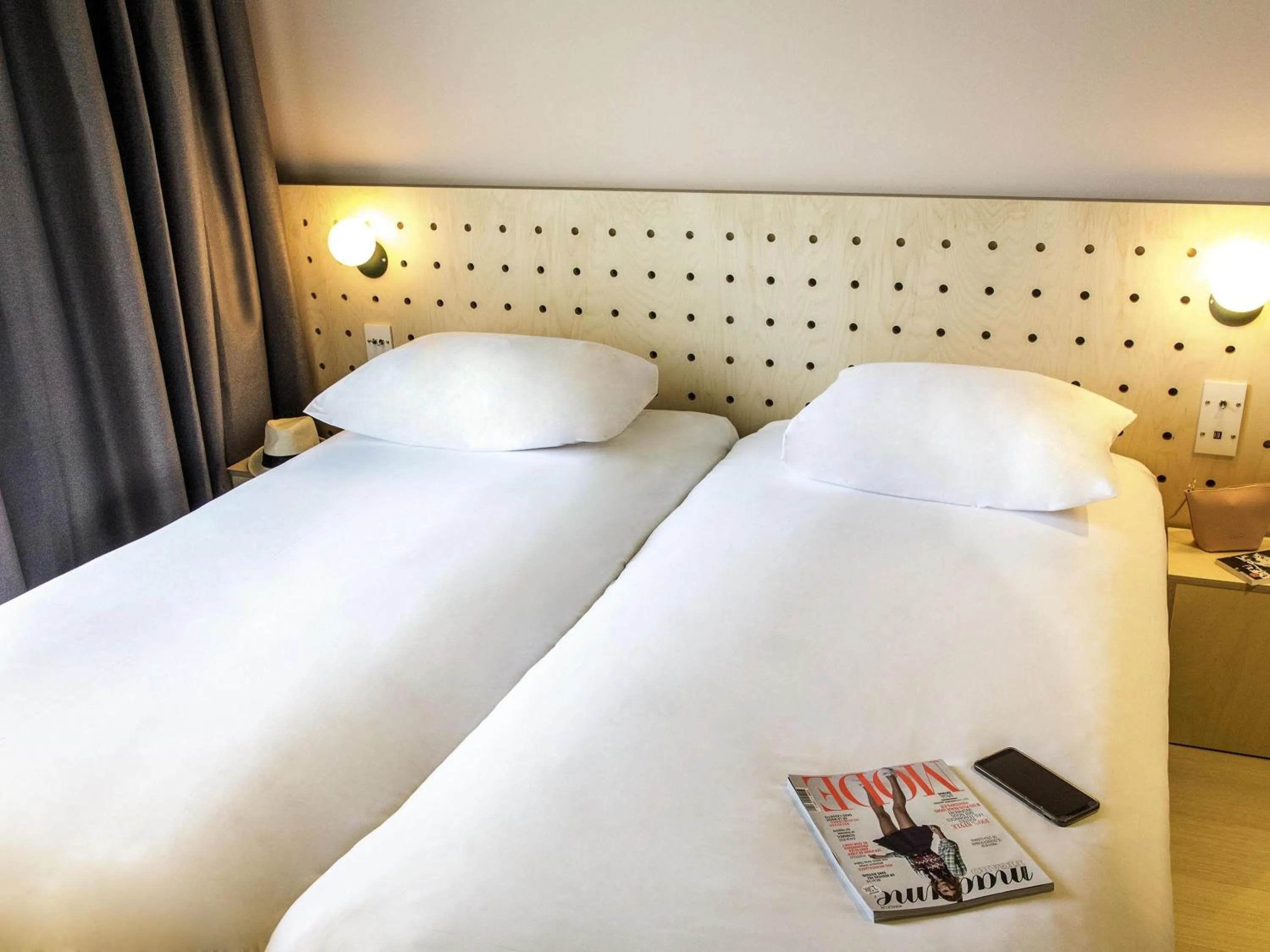 Bedroom, Bed in greet Marseille Centre Saint Charles