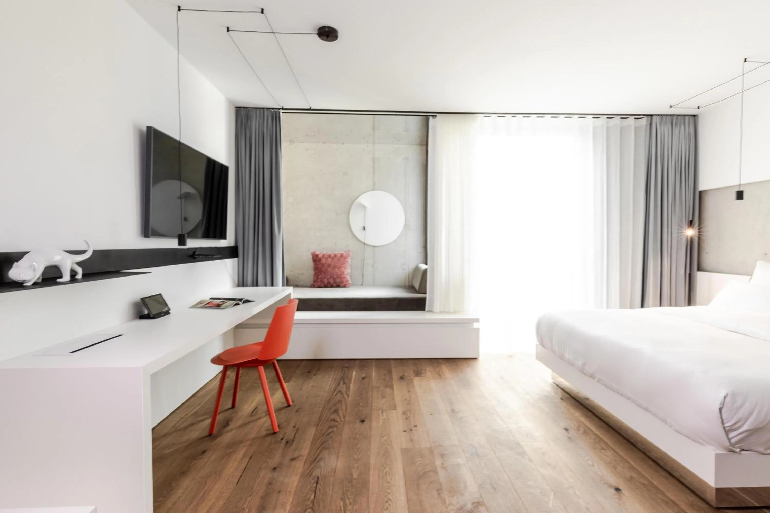 Photo of the whole room, Bed in KPM Hotel & Residences Berlin, a Member of Design Hotels