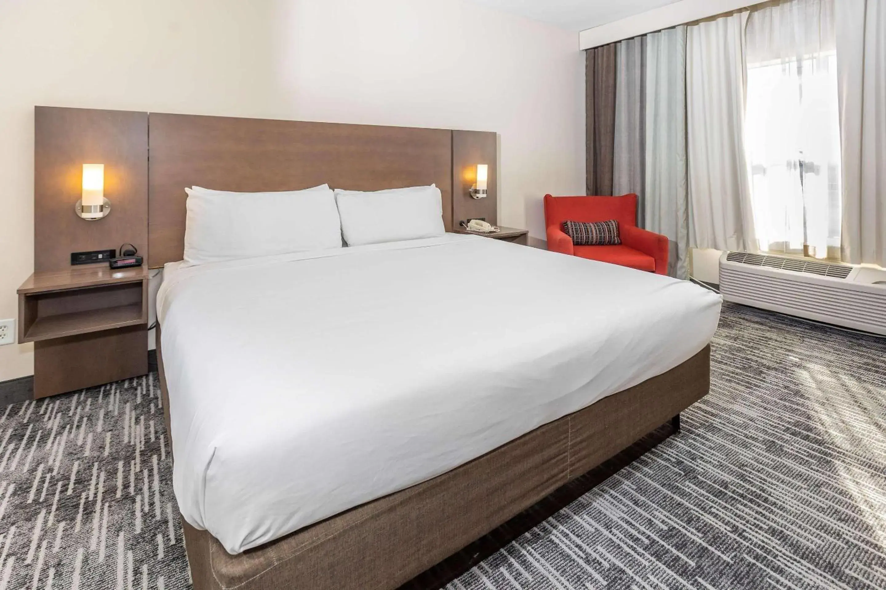 Bedroom, Bed in Country Inn & Suites by Radisson, Smyrna - Atlanta Northwest Bedroom, Bed in Country Inn & Suites by Radisson, Smyrna - Atlanta Northwest