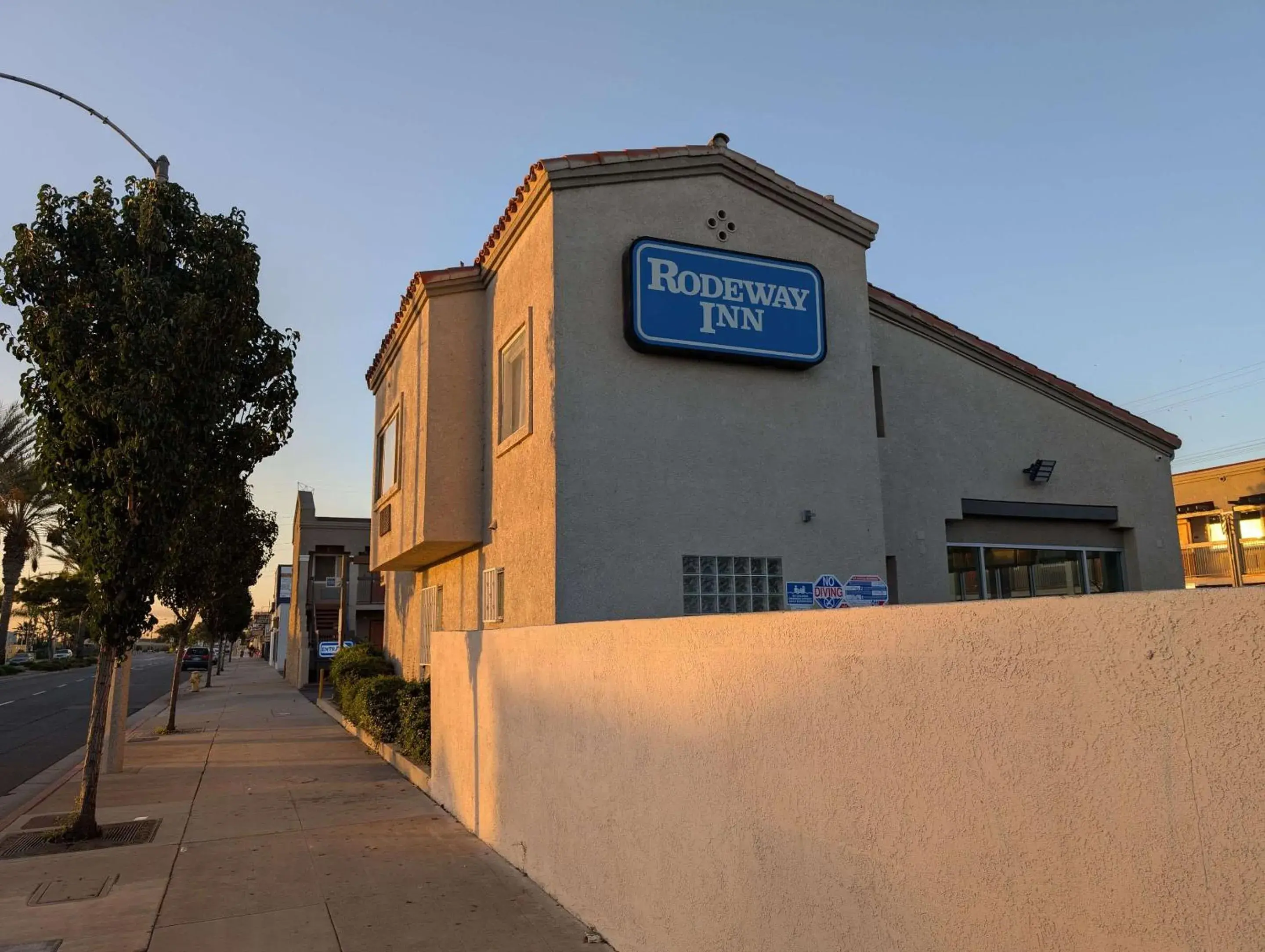 Rodeway Inn South Gate - Los Angeles South Rodeway Inn South Gate - Los Angeles South