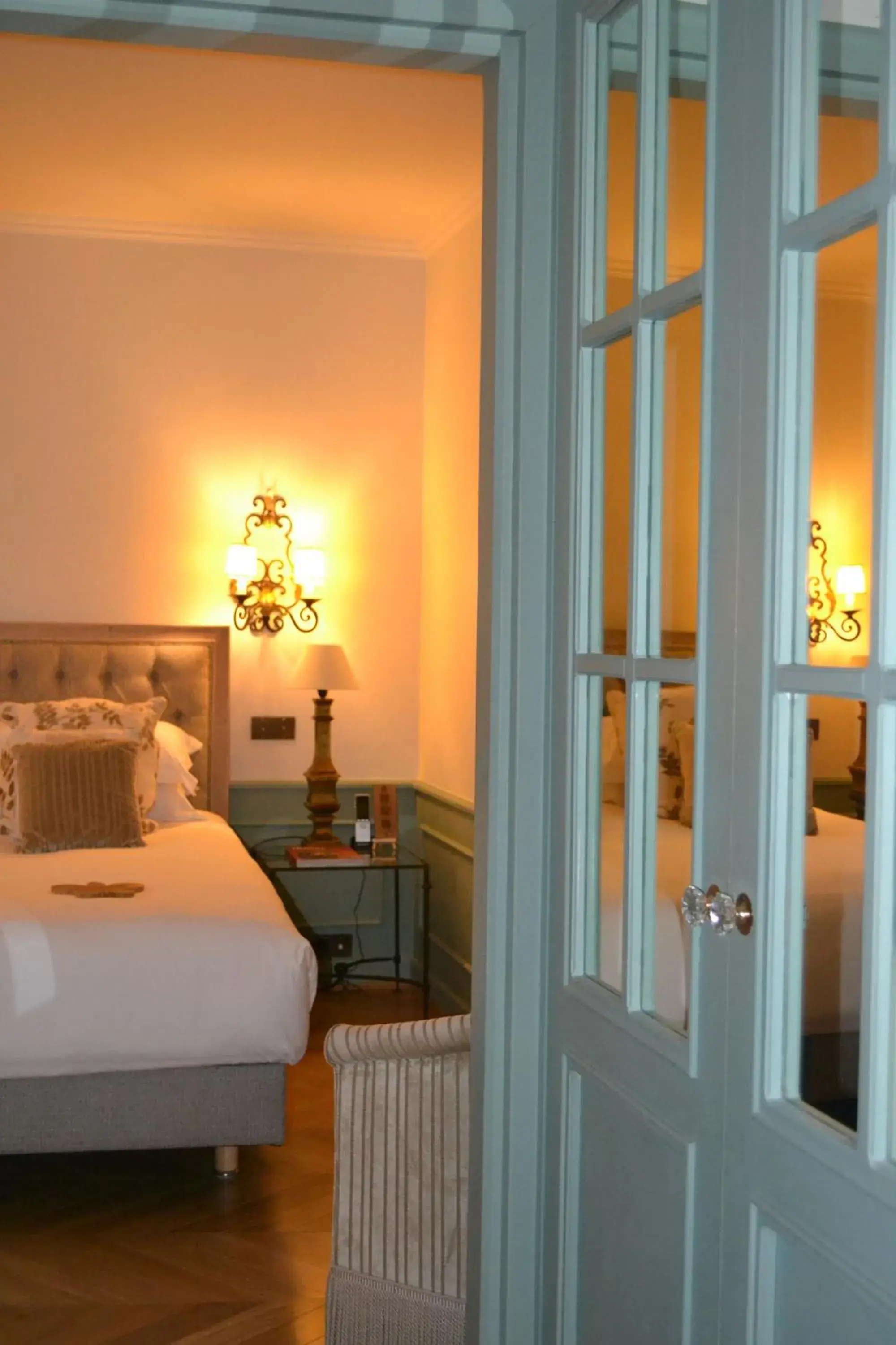 Hotel Le Saint Paul Hotel Le Saint Paul