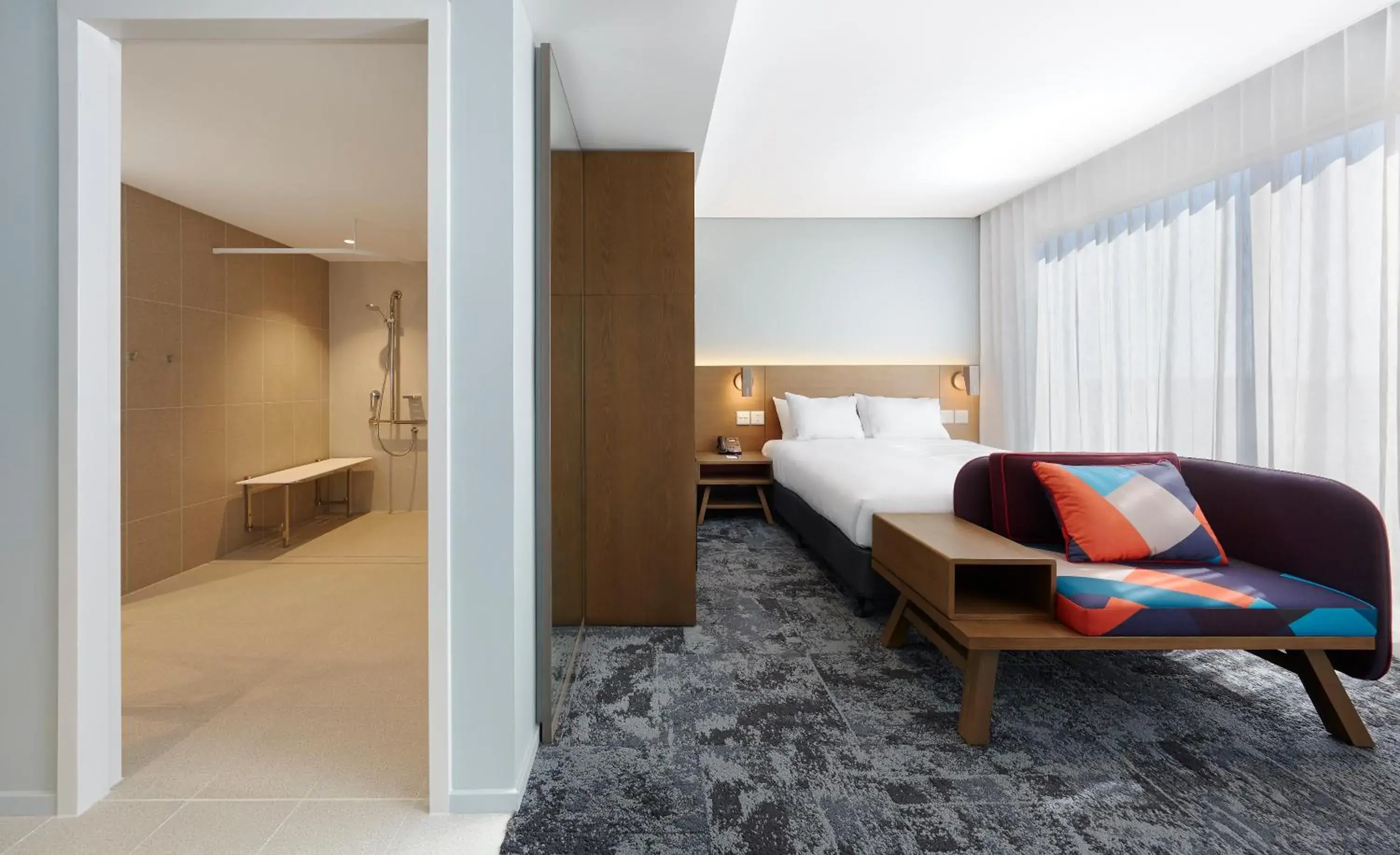 Photo of the whole room, Bed in Holiday Inn Express Sydney Airport by IHG Photo of the whole room, Bed in Holiday Inn Express Sydney Airport by IHG