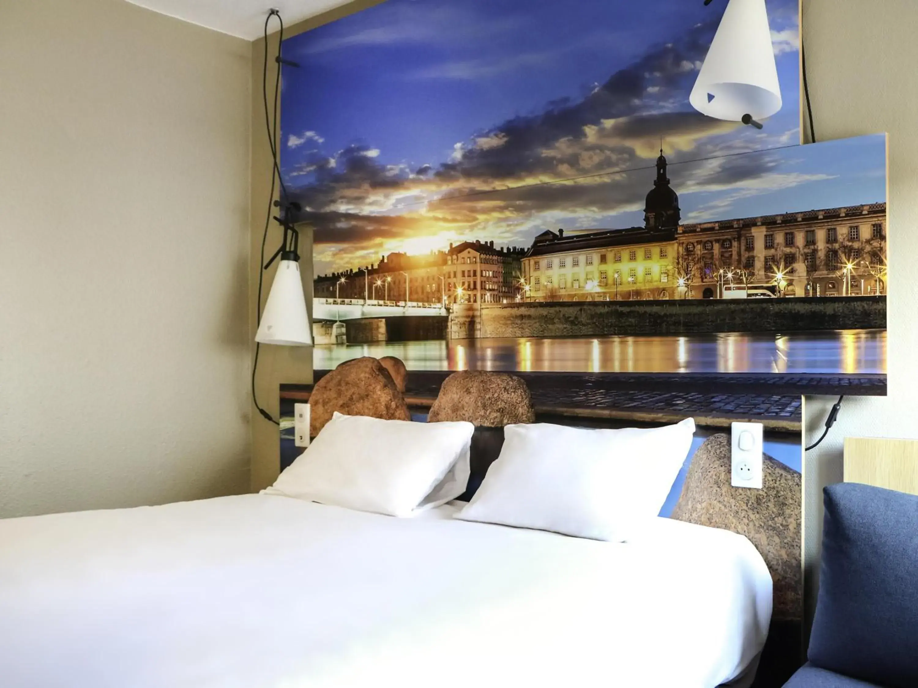 Bedroom, Bed in ibis Lyon Gerland Merieux Bedroom, Bed in ibis Lyon Gerland Merieux