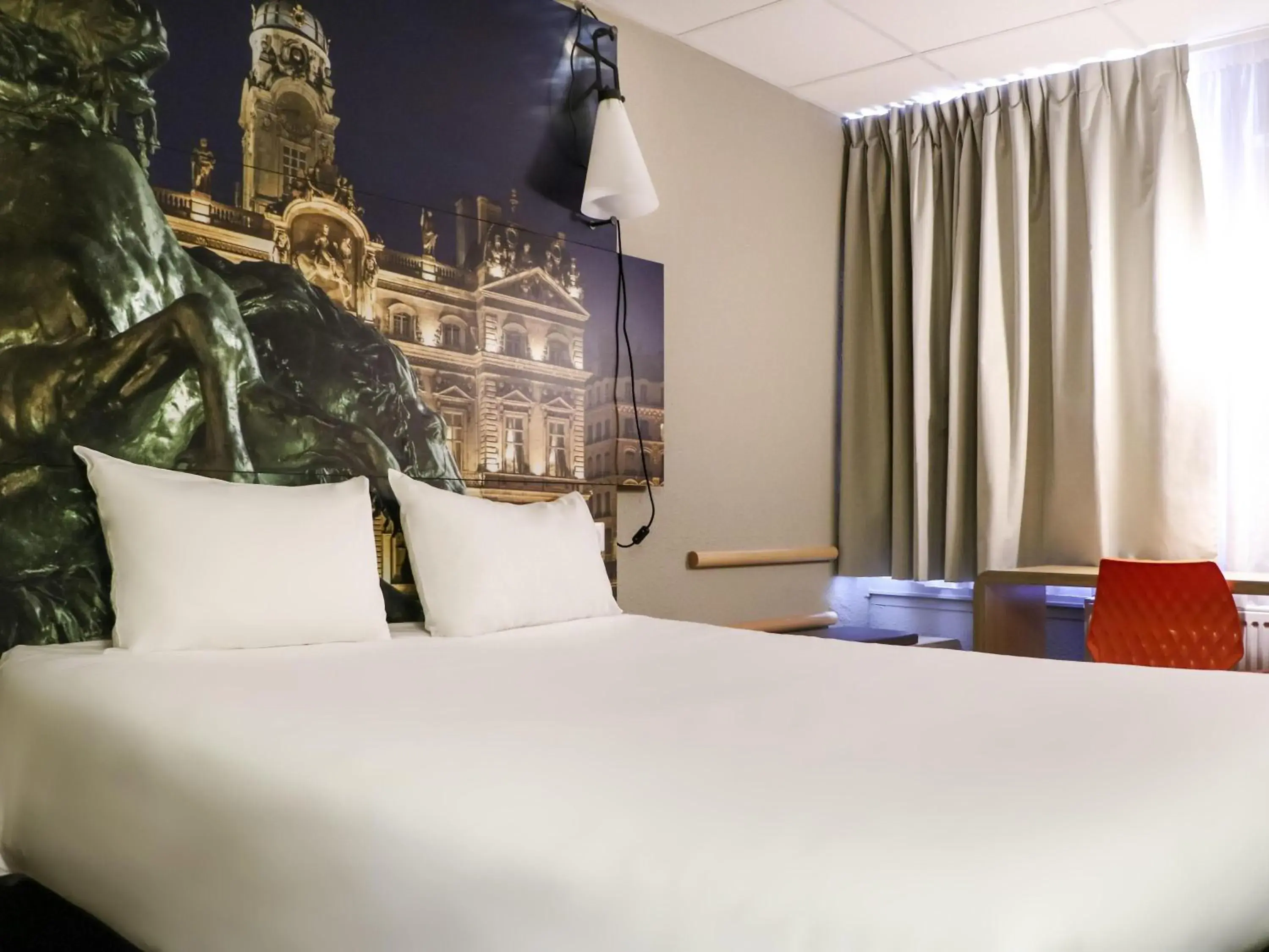 Bedroom, Bed in ibis Lyon Gerland Merieux Bedroom, Bed in ibis Lyon Gerland Merieux