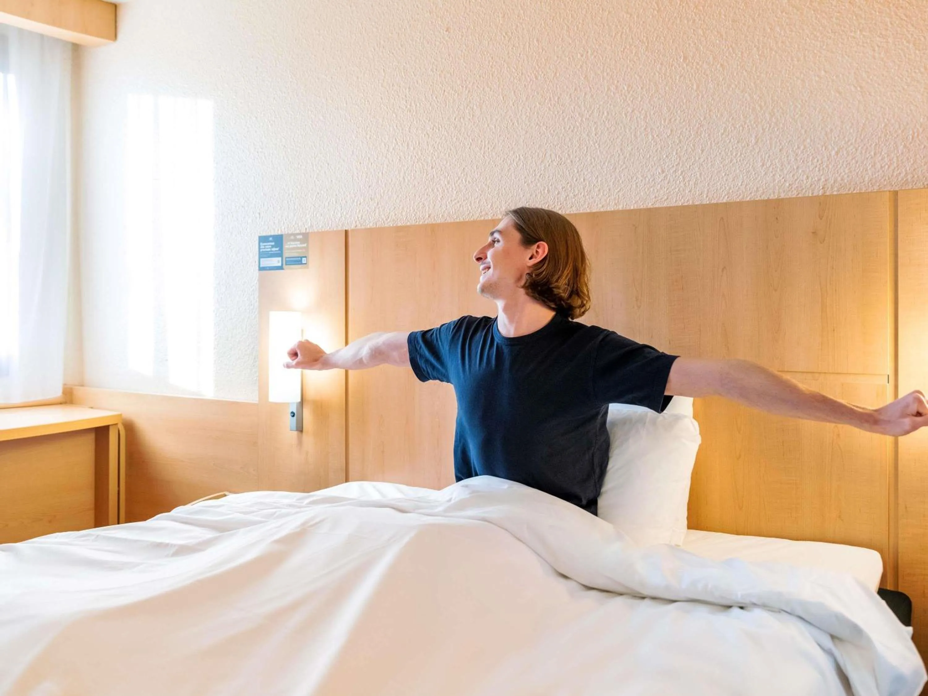 Bedroom, Bed in ibis Lyon Gare Part Dieu