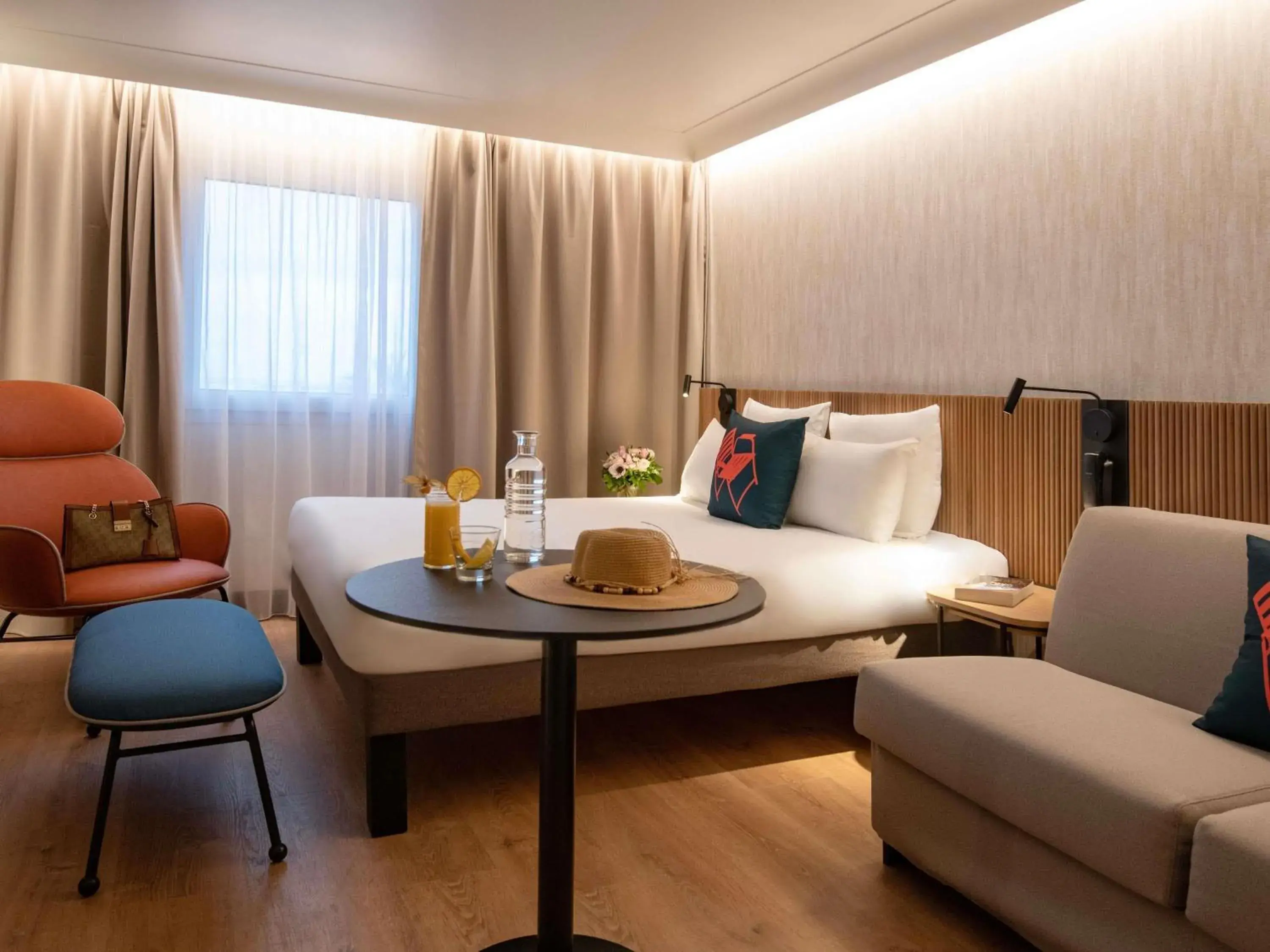 Bedroom, Bed in Novotel Nice Arenas Aeroport Bedroom, Bed in Novotel Nice Arenas Aeroport