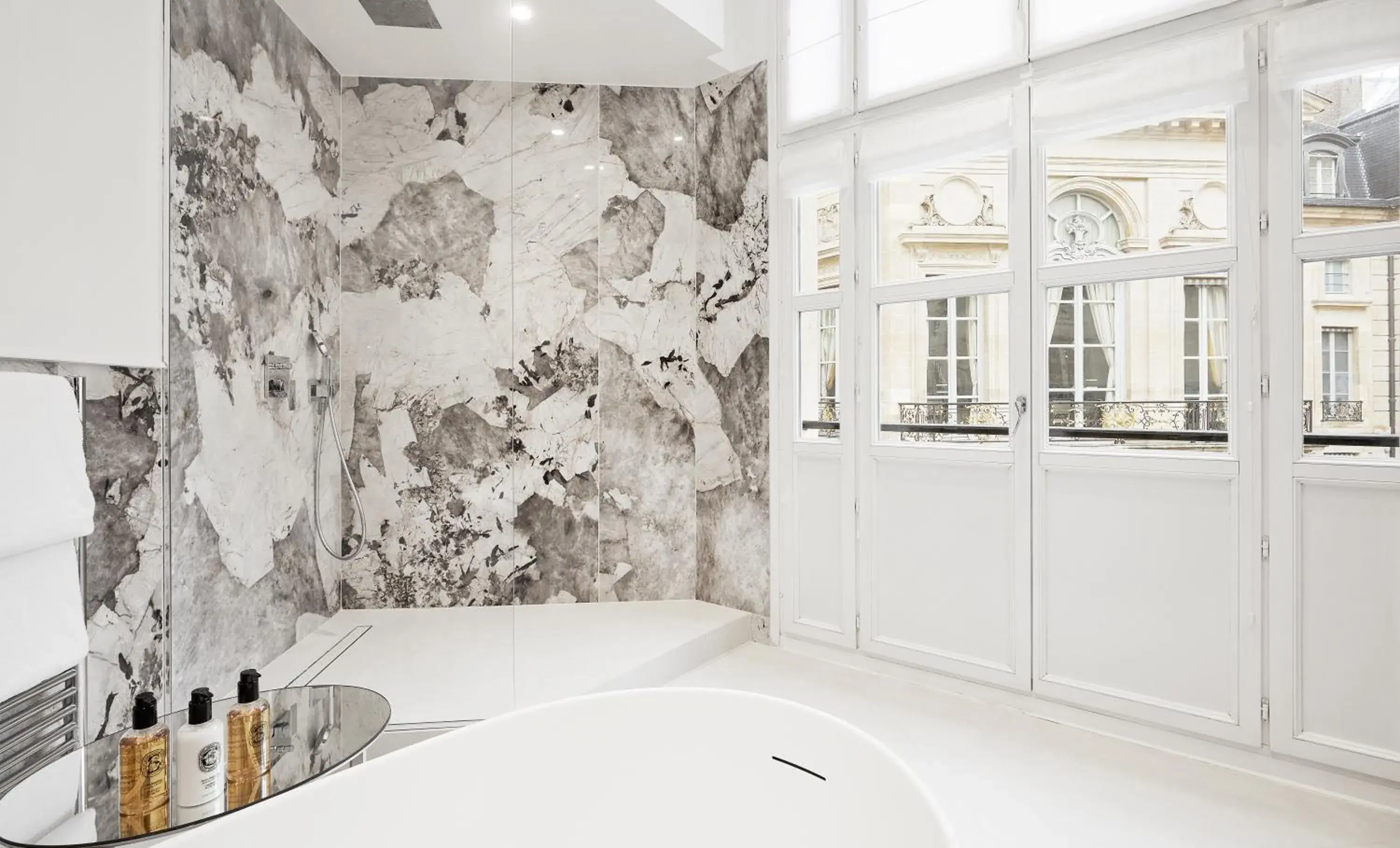 Bathroom in Grand Hôtel Du Palais Royal Bathroom in Grand Hôtel Du Palais Royal