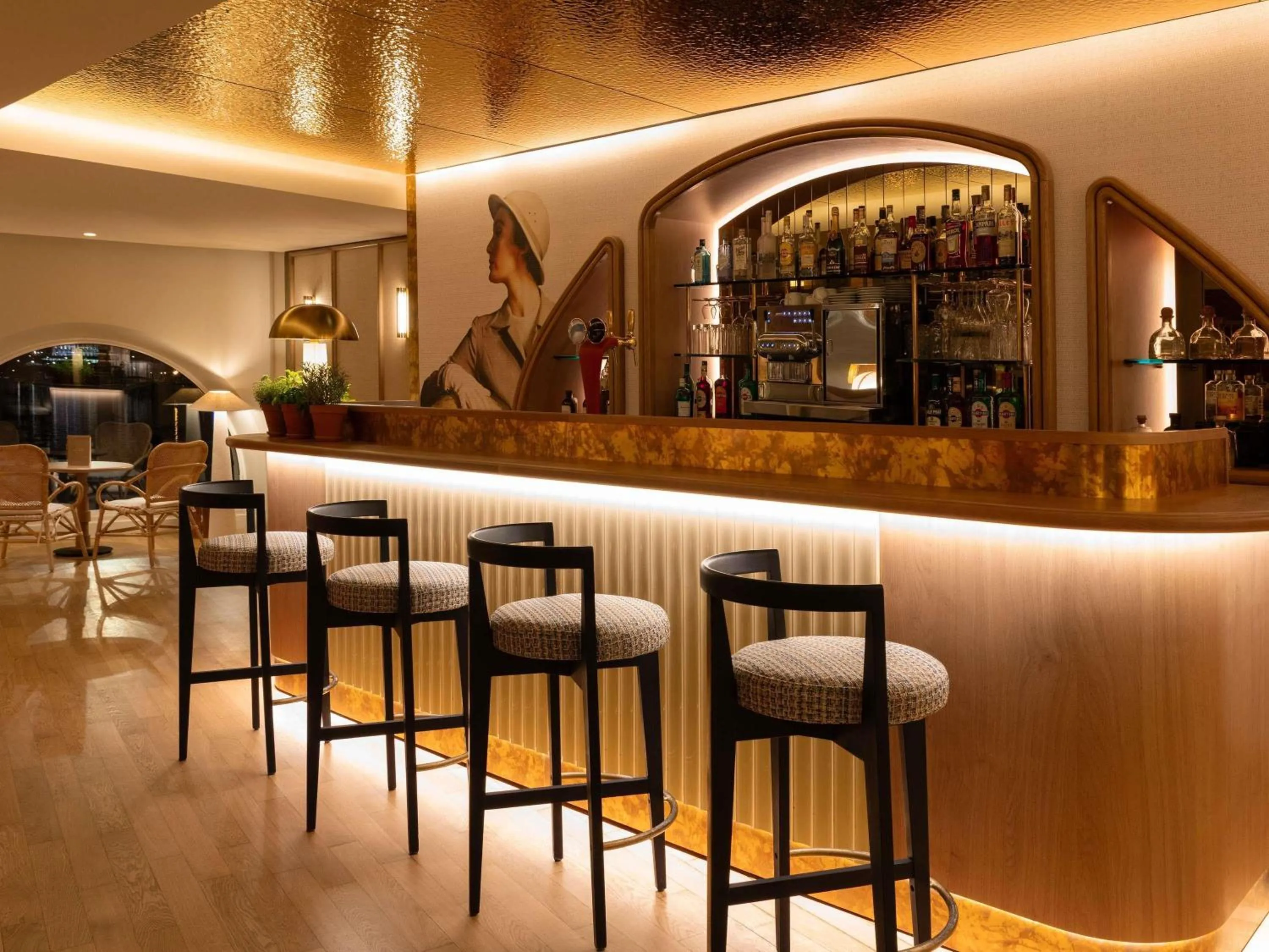 Lounge or bar in Grand Hotel Beauvau Marseille Vieux-Port - MGallery Collection