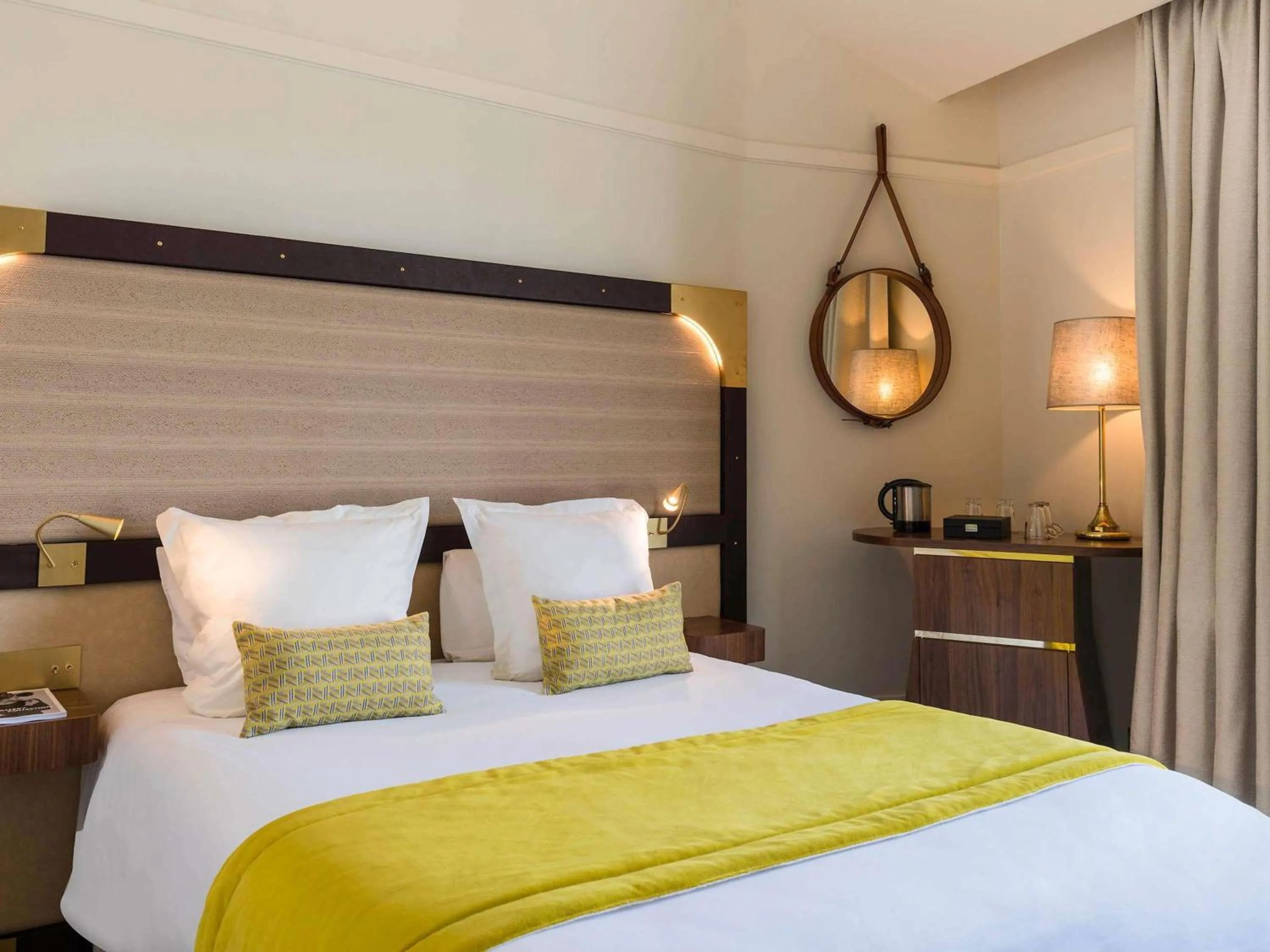 Bed in Grand Hotel Beauvau Marseille Vieux-Port - MGallery Collection