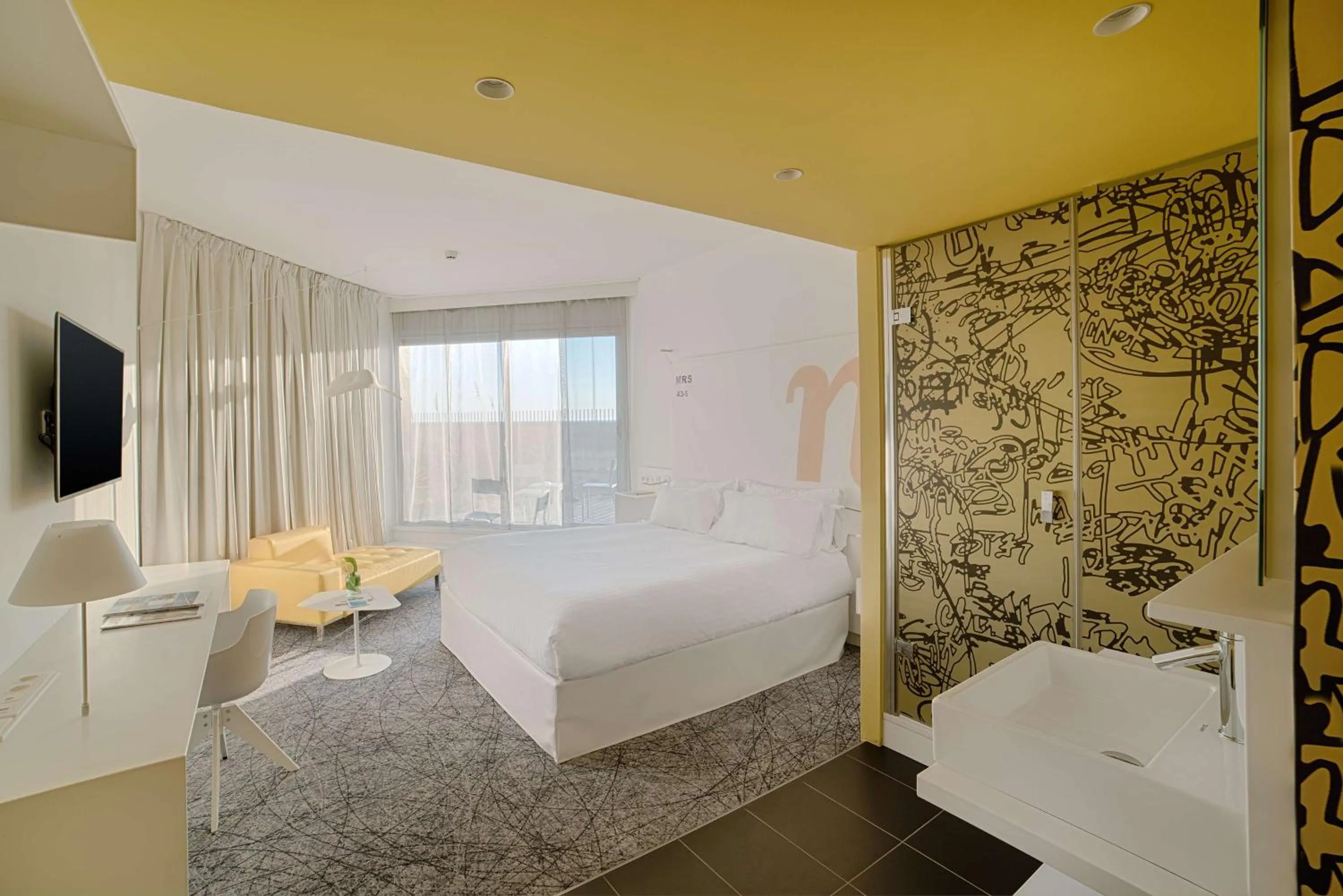 Bedroom, Bed in nhow Marseille