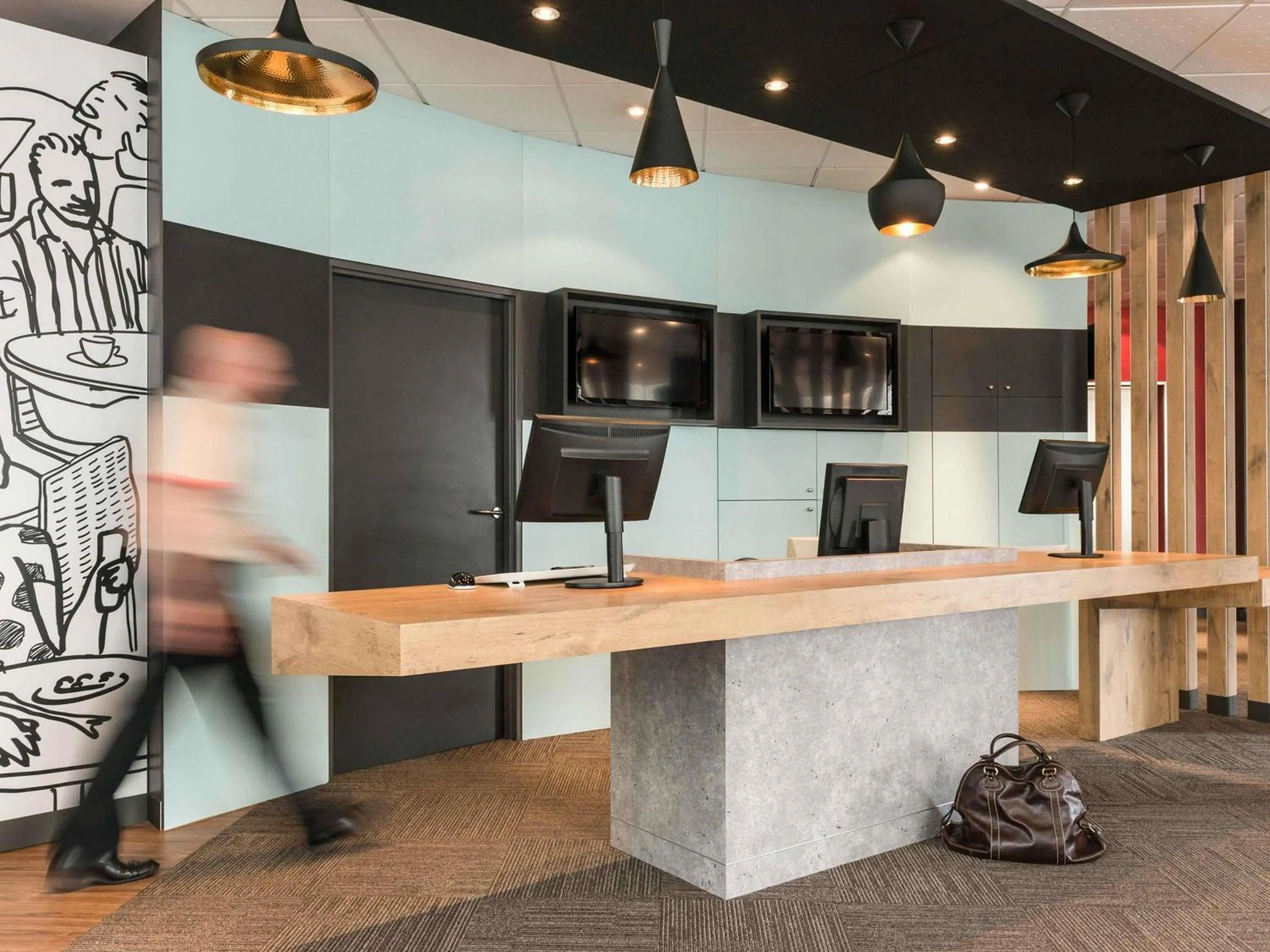 Property building in ibis Bordeaux Centre Bastide