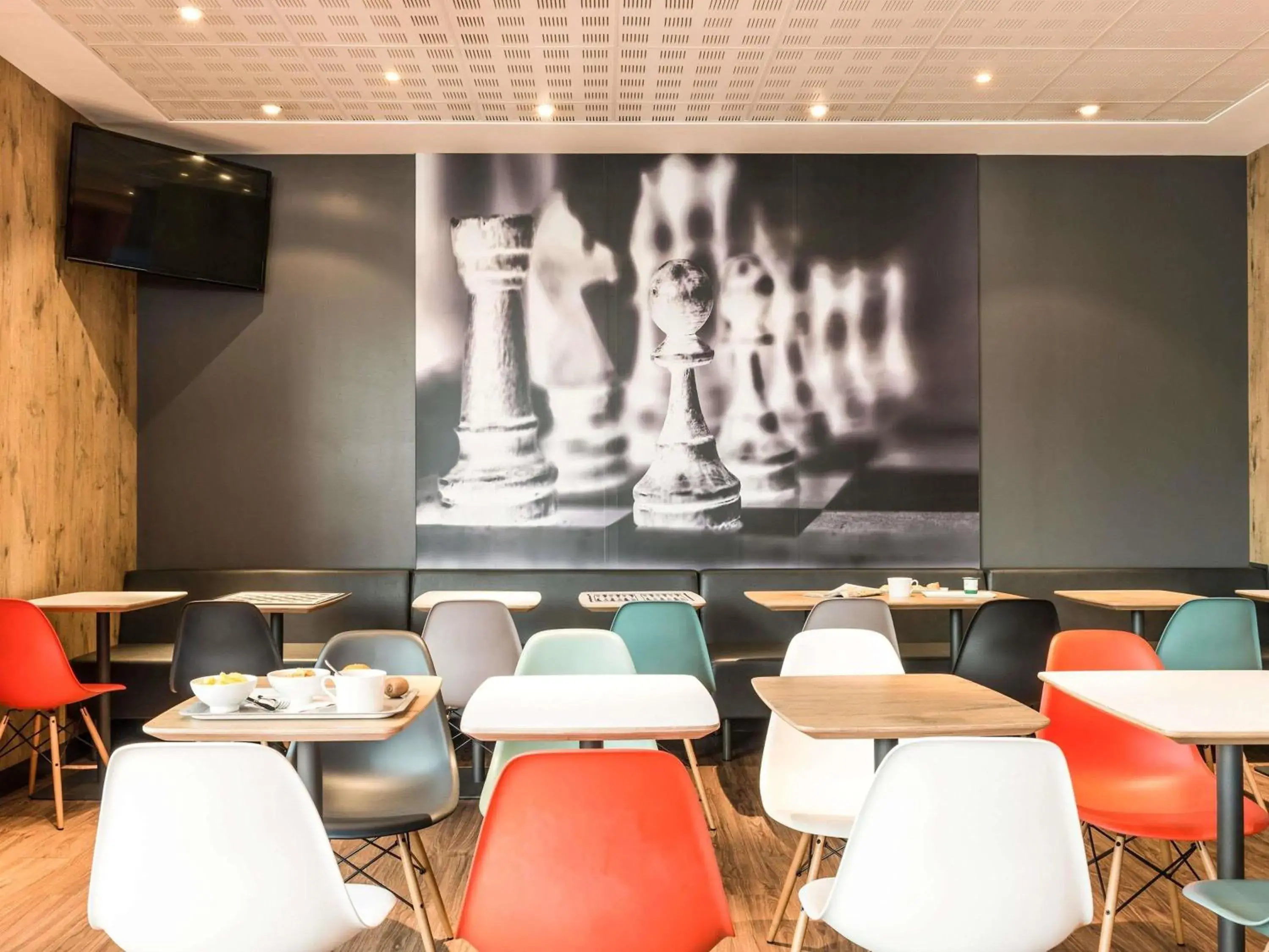 Property building in ibis Bordeaux Centre Bastide Property building in ibis Bordeaux Centre Bastide