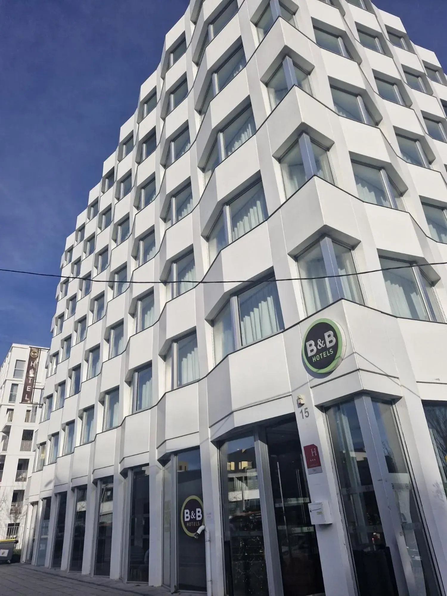 Property building in B&B HOTEL Massy Gare TGV Property building in B&B HOTEL Massy Gare TGV