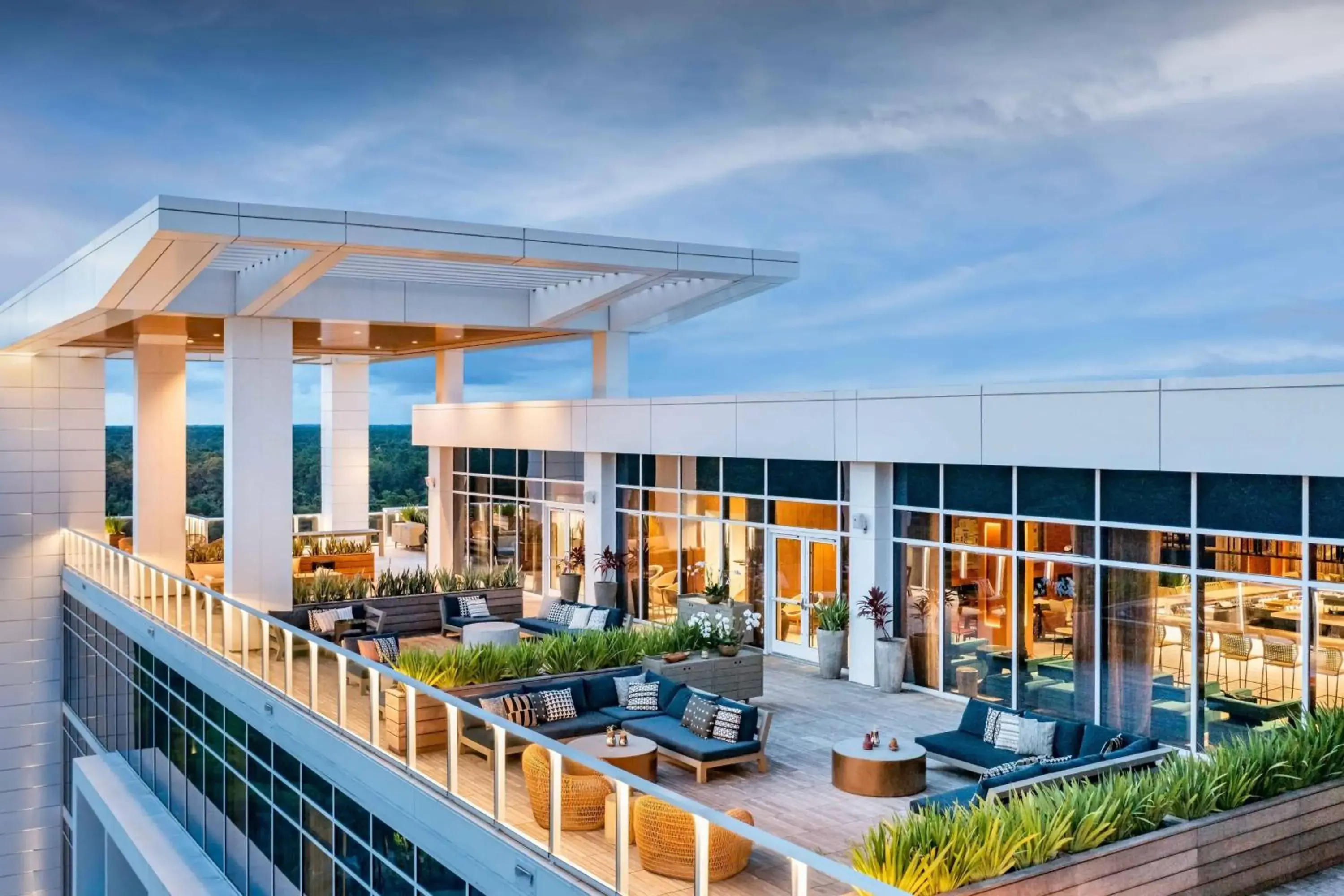Lounge or bar in JW Marriott Orlando Bonnet Creek Resort & Spa Lounge or bar in JW Marriott Orlando Bonnet Creek Resort & Spa