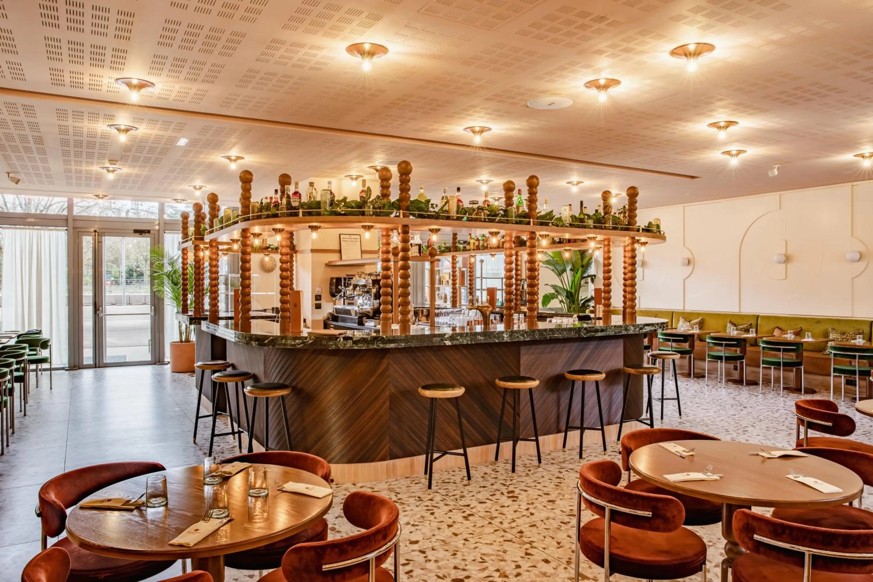 Restaurant/places to eat in Crowne Plaza Lyon - Cité Internationale