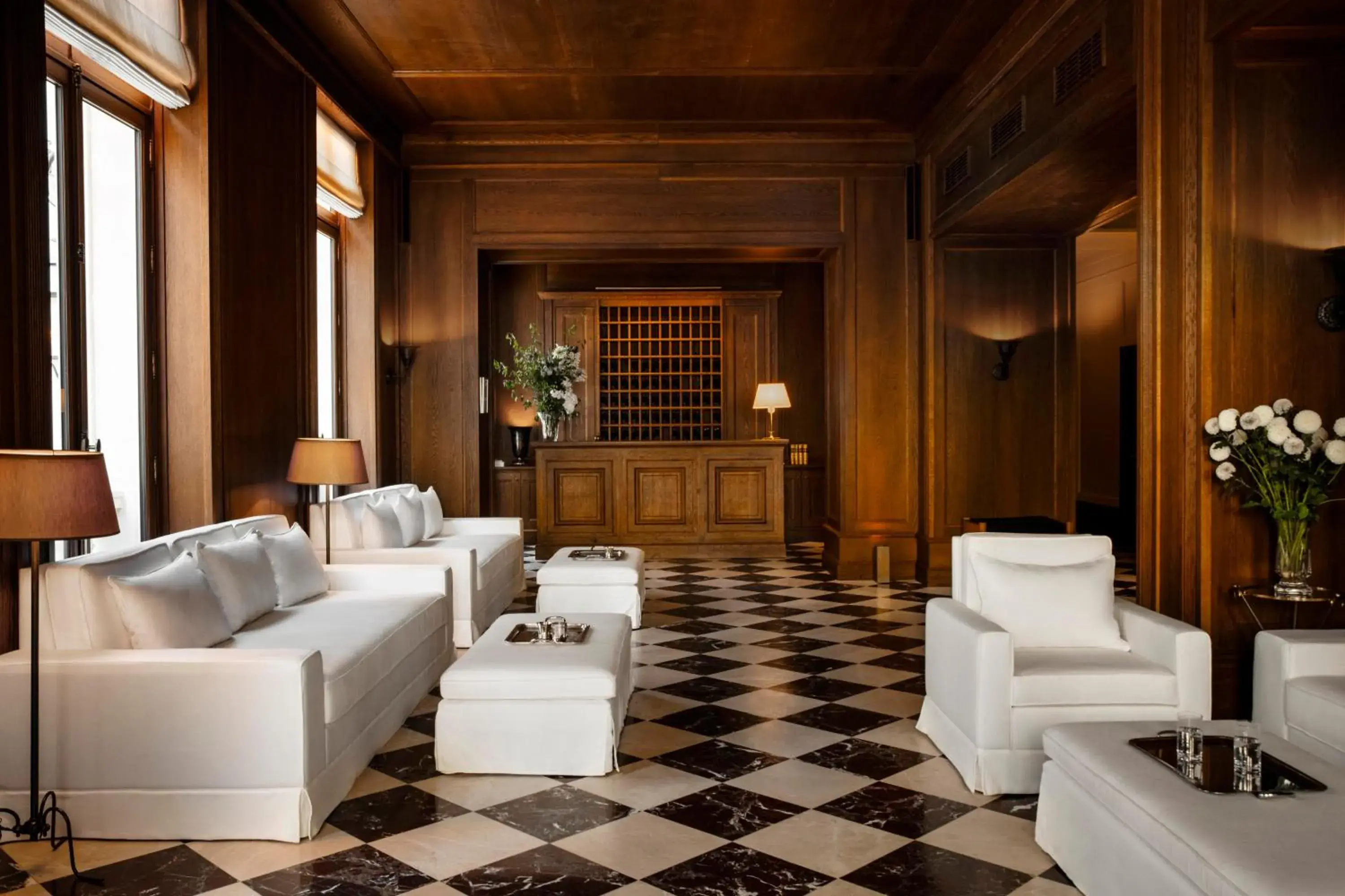 Lobby or reception in Hôtel Balzac Paris & Spa Ikoï Lobby or reception in Hôtel Balzac Paris & Spa Ikoï