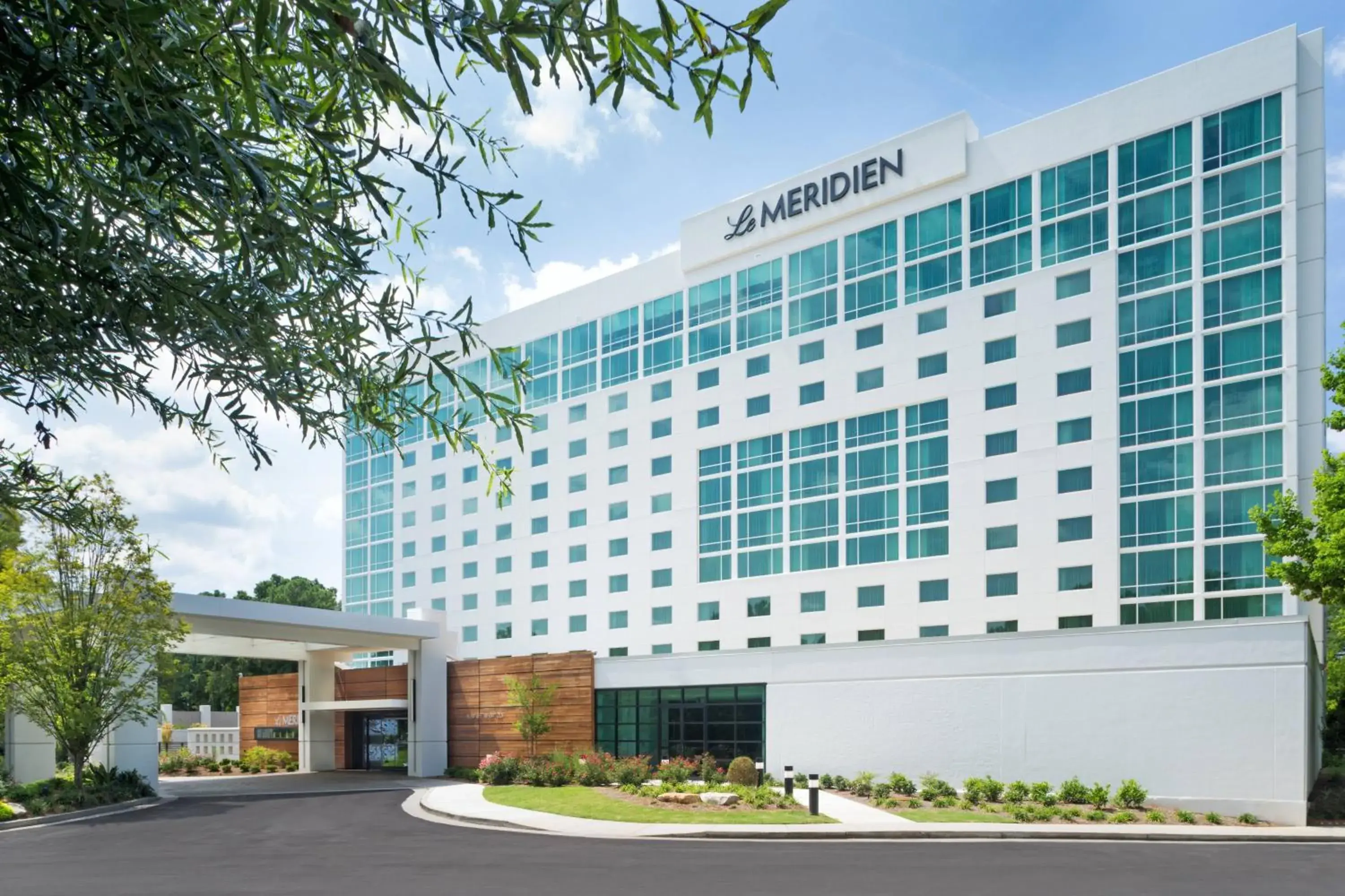 Property building in Le Meridien Atlanta Perimeter Property building in Le Meridien Atlanta Perimeter