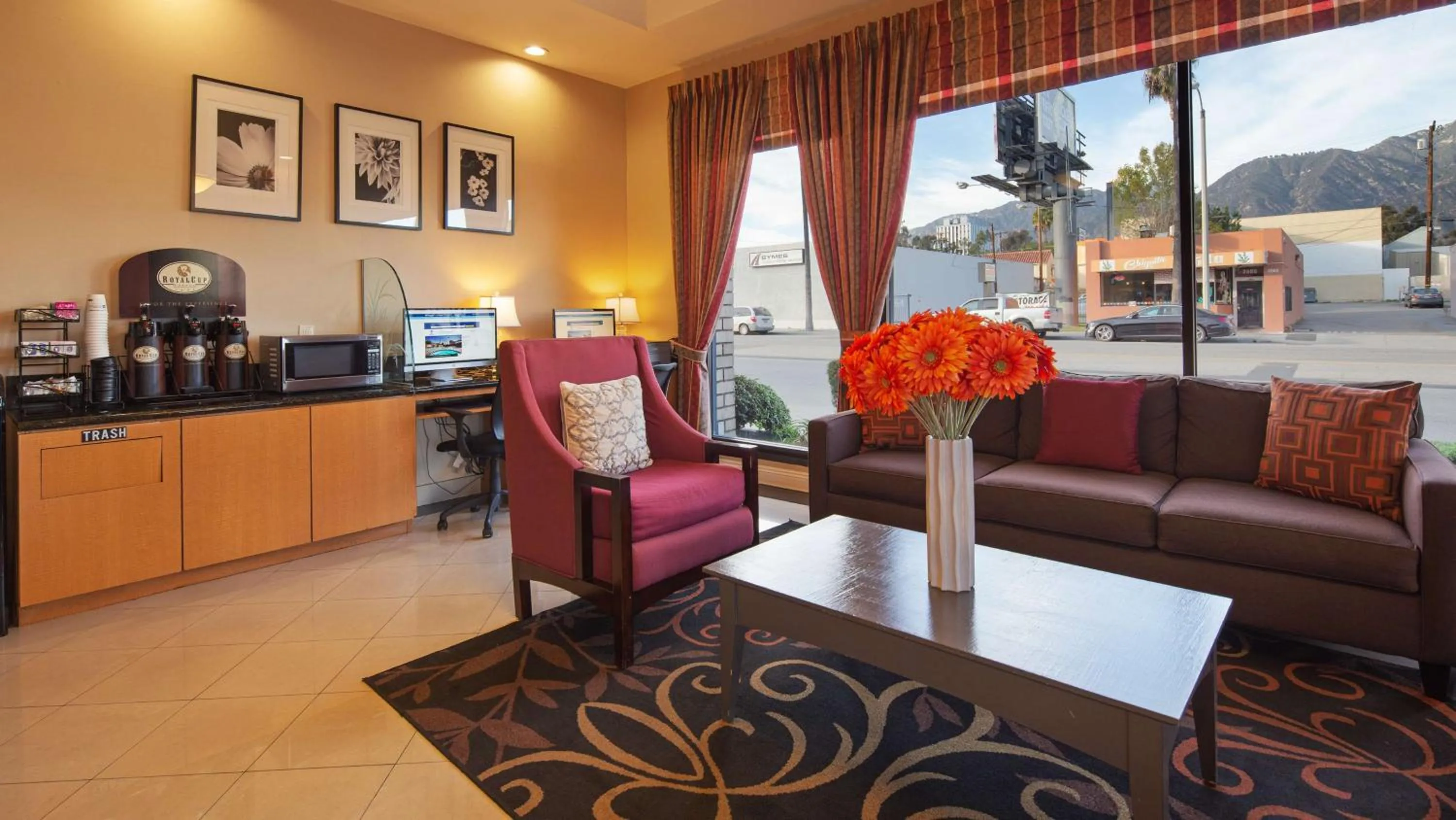 Lobby or reception in Best Western Pasadena Inn