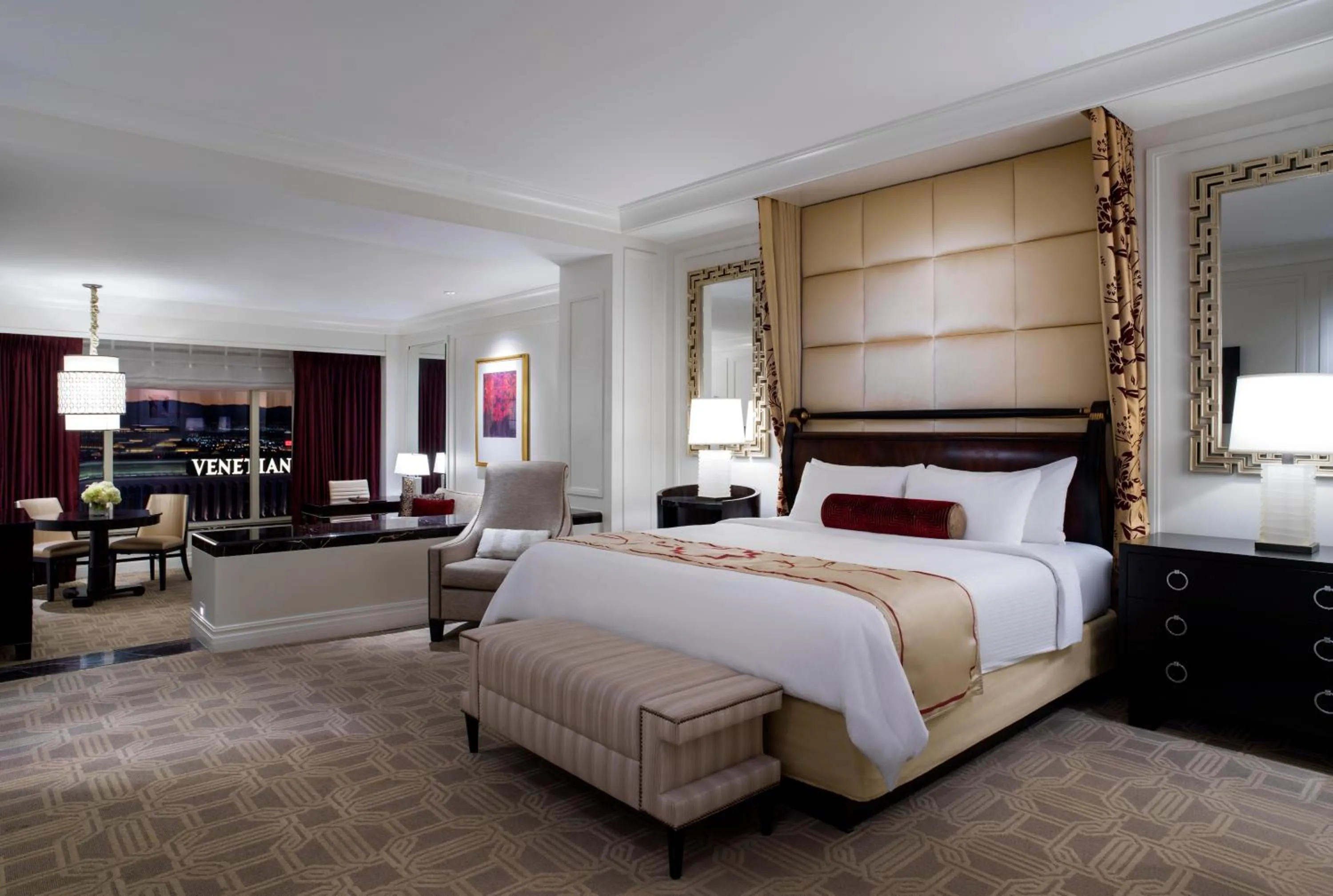 Bed in The Palazzo at The Venetian®