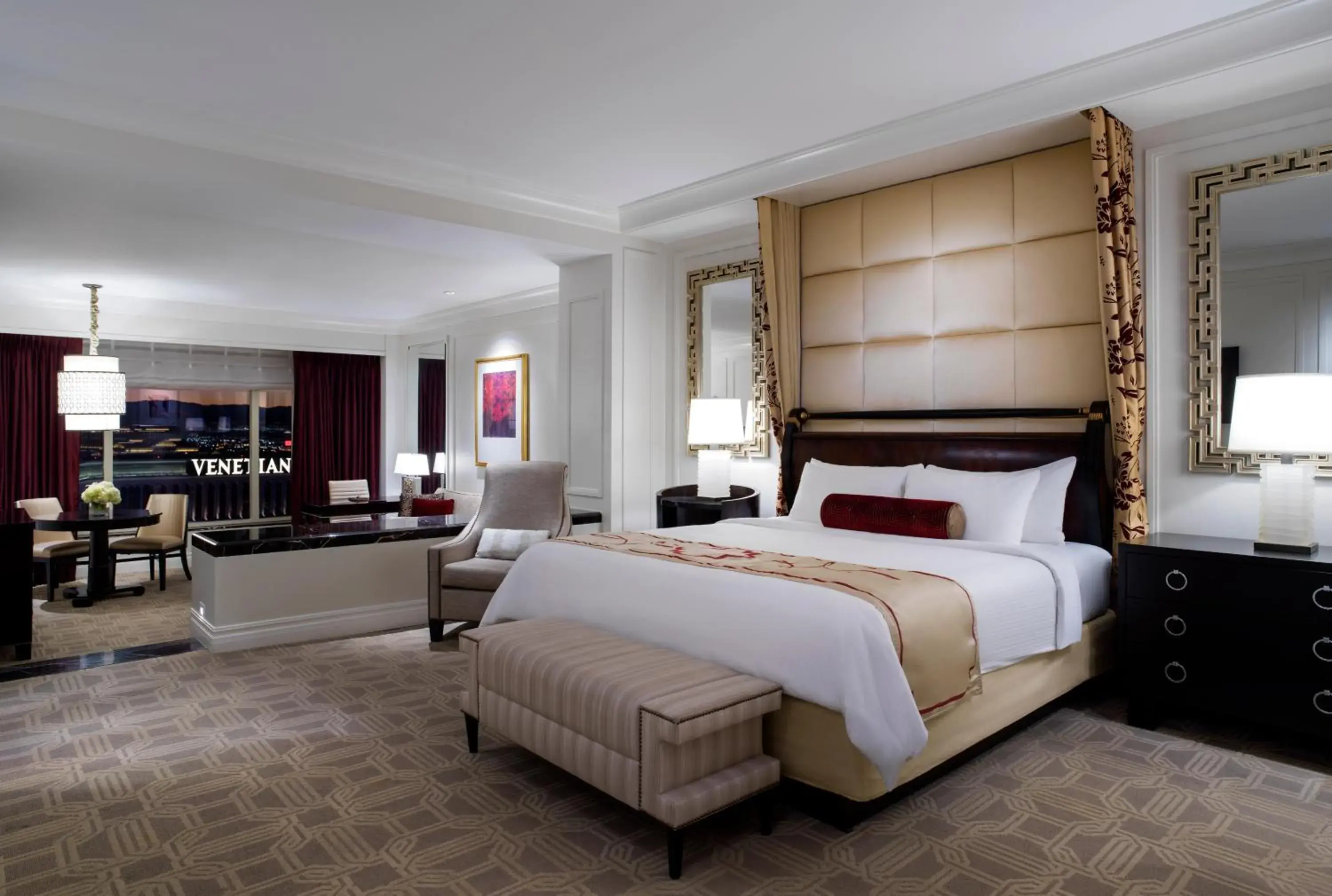 Bed in The Palazzo at The Venetian® Bed in The Palazzo at The Venetian®