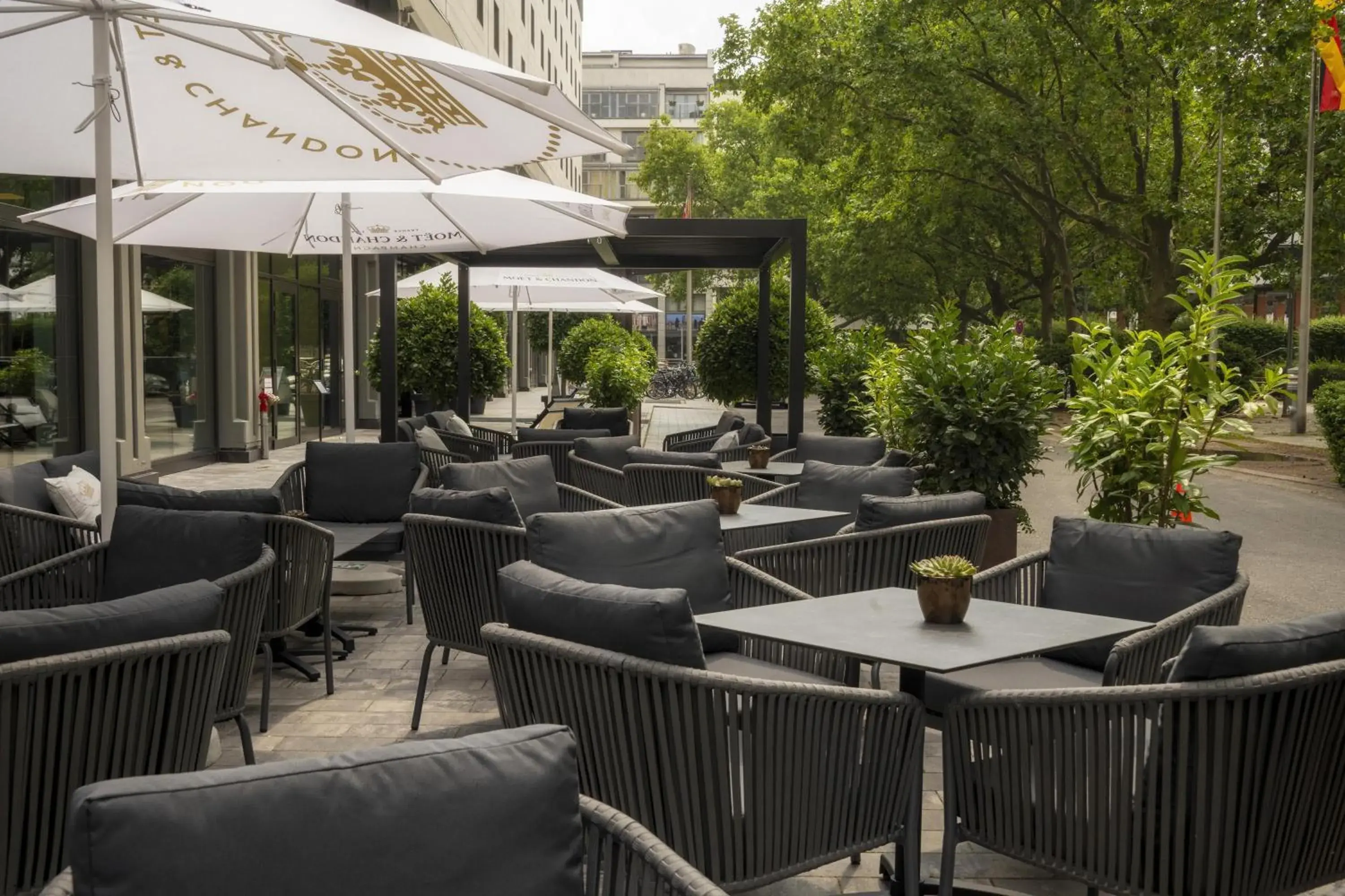 Patio in DoubleTree by Hilton Berlin Ku'damm Patio in DoubleTree by Hilton Berlin Ku'damm