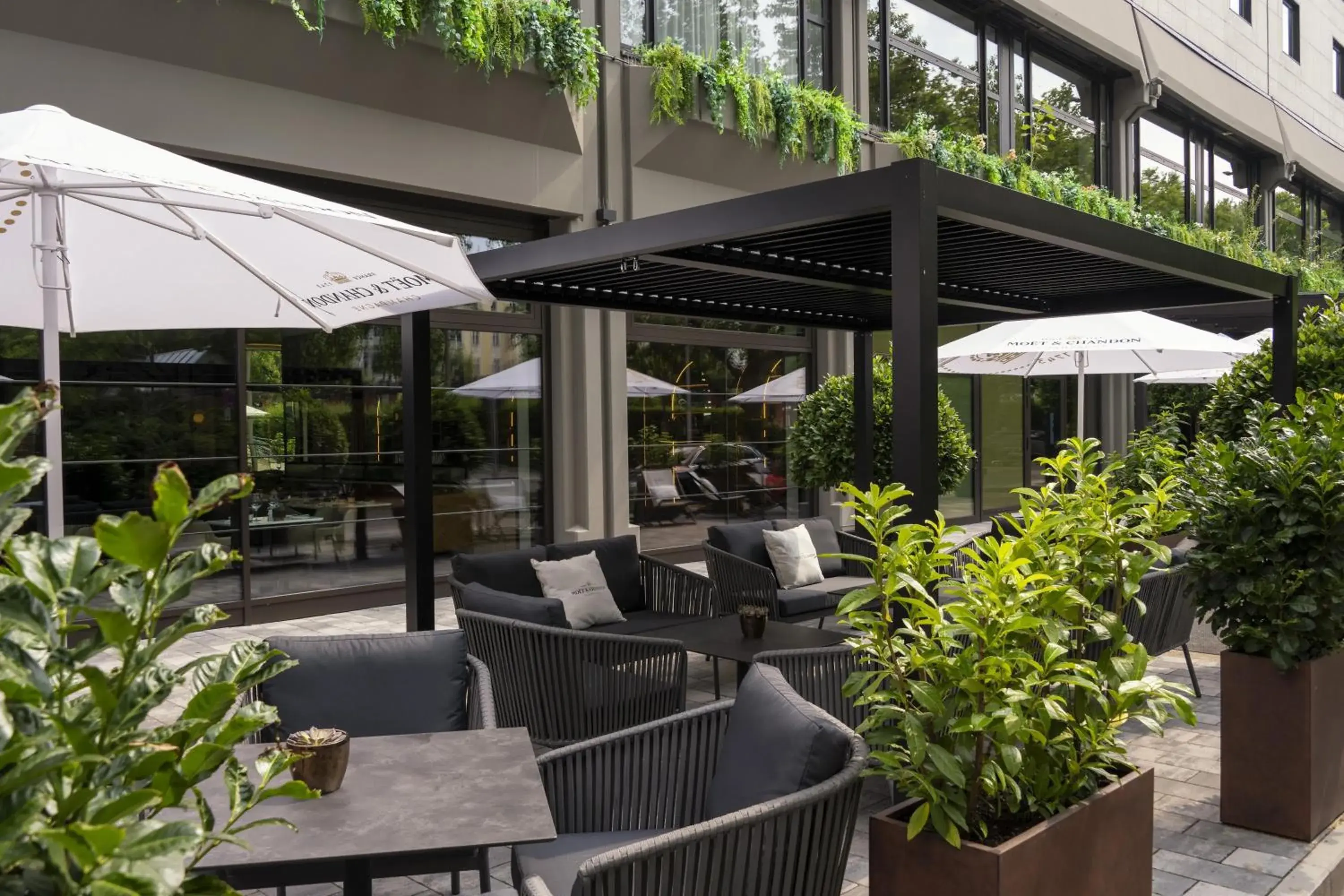 Patio in DoubleTree by Hilton Berlin Ku'damm Patio in DoubleTree by Hilton Berlin Ku'damm