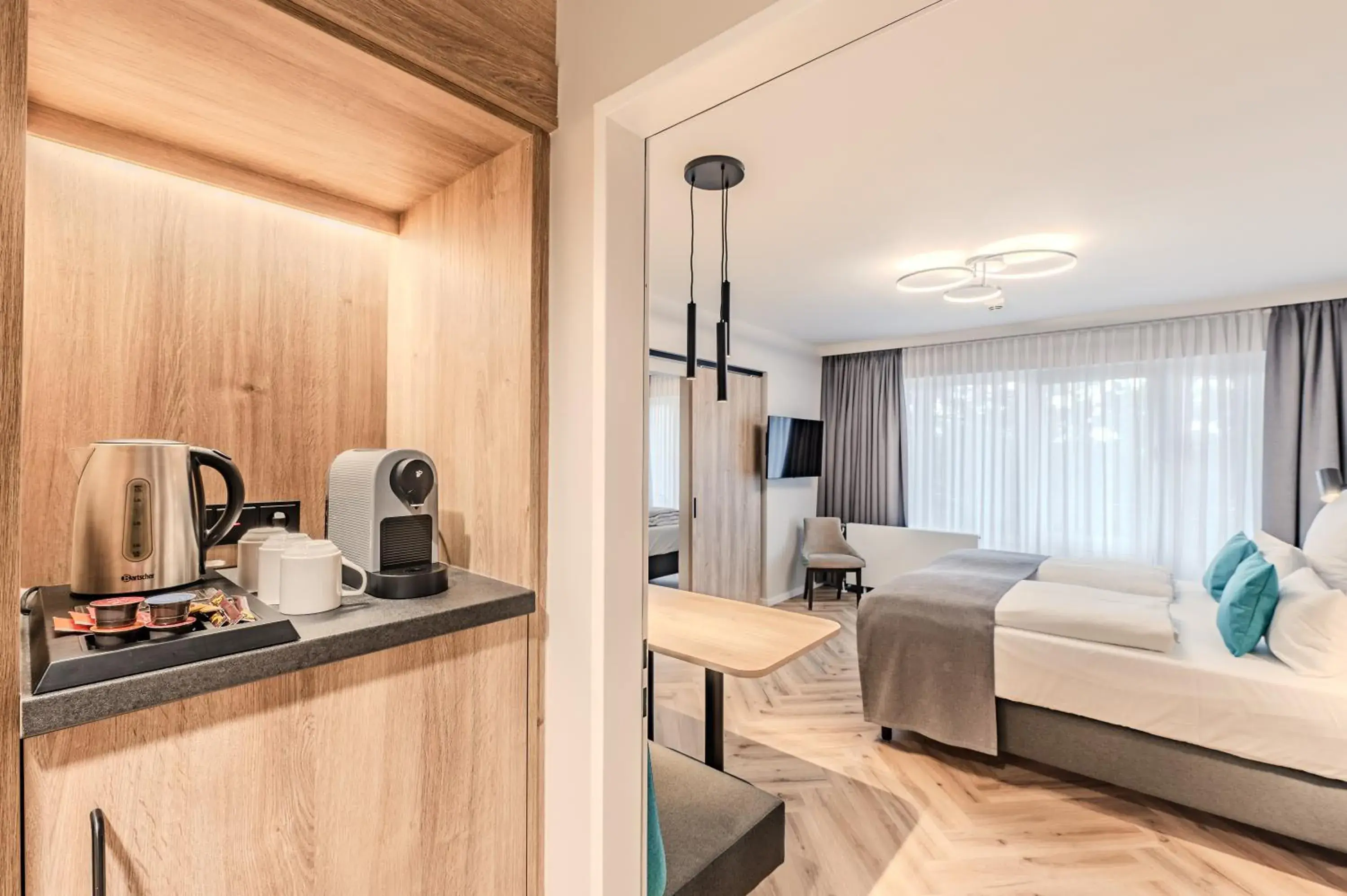 Coffee/tea facilities, Bed in Apartment-Hotel Hamburg Mitte Coffee/tea facilities, Bed in Apartment-Hotel Hamburg Mitte