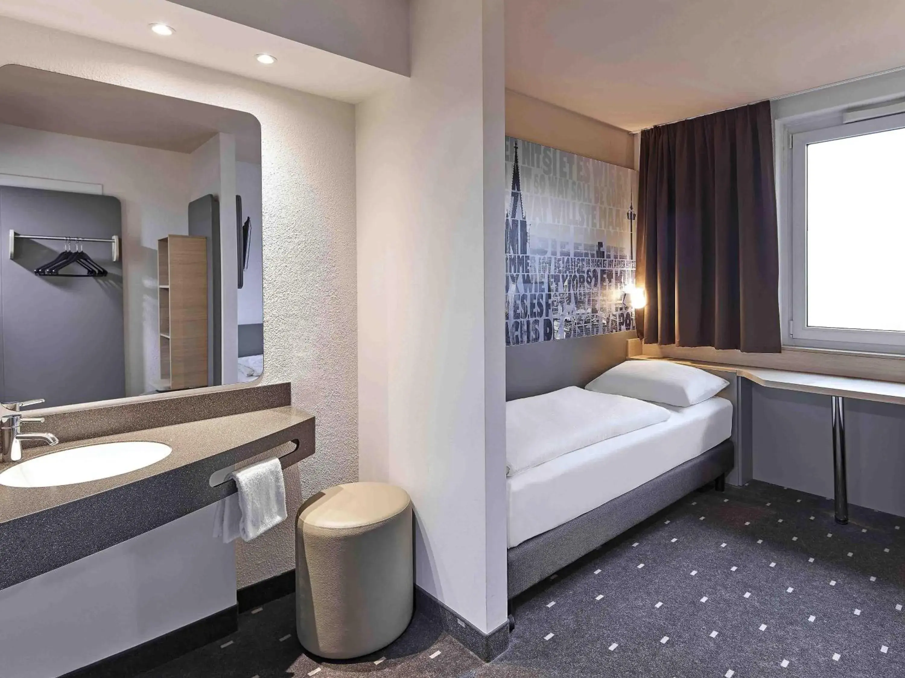 B&B Hotel Köln-West B&B Hotel Köln-West